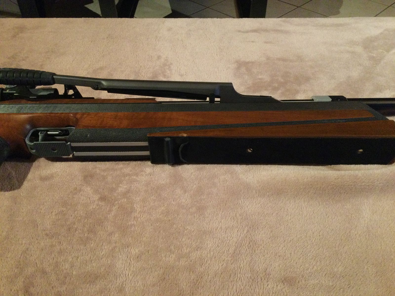 Anschütz Super Air 2002; Match-Luftgewehr Auflage rechts; Nussbaumschaft; Top Zustand