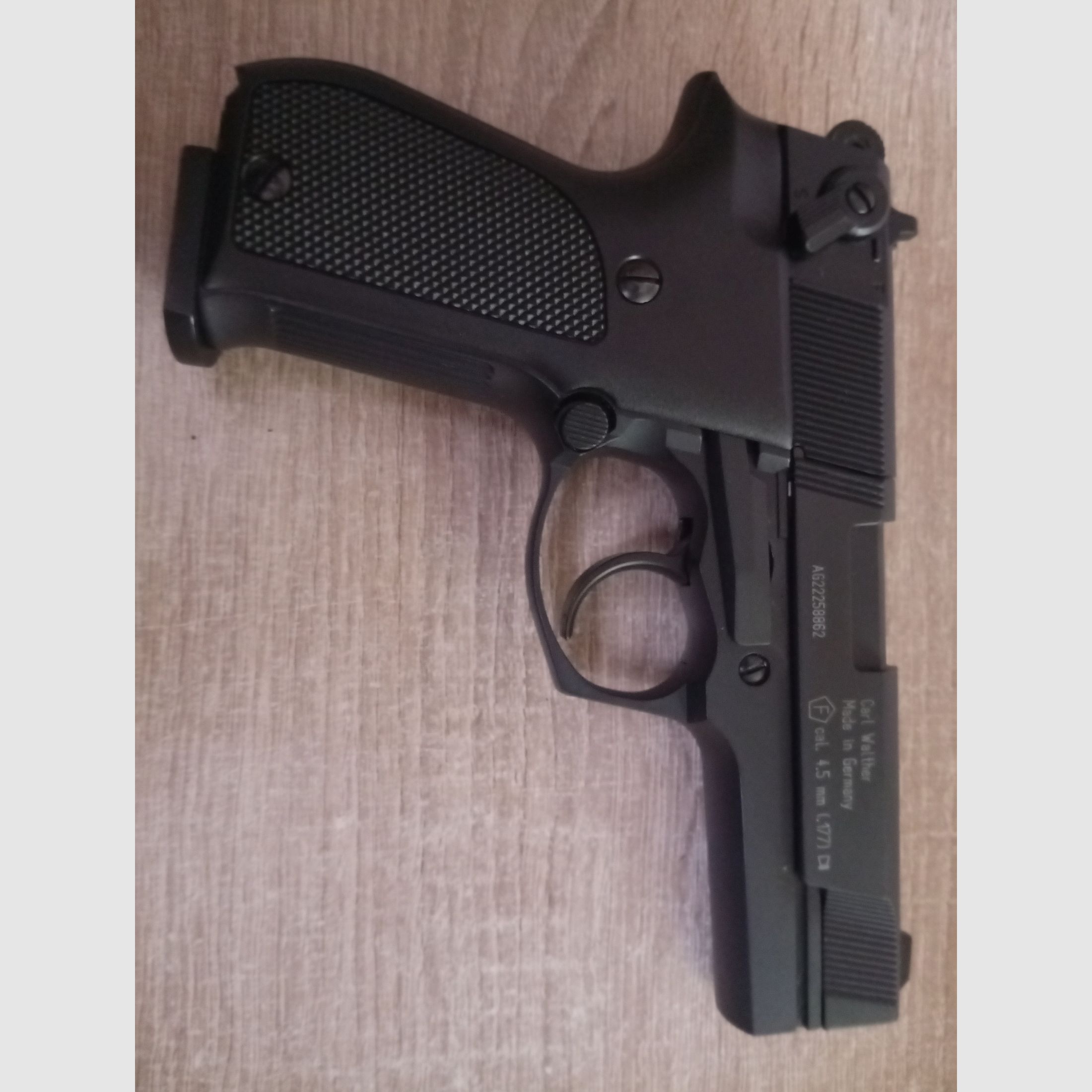 Walther CP88 mit Rotpunkt