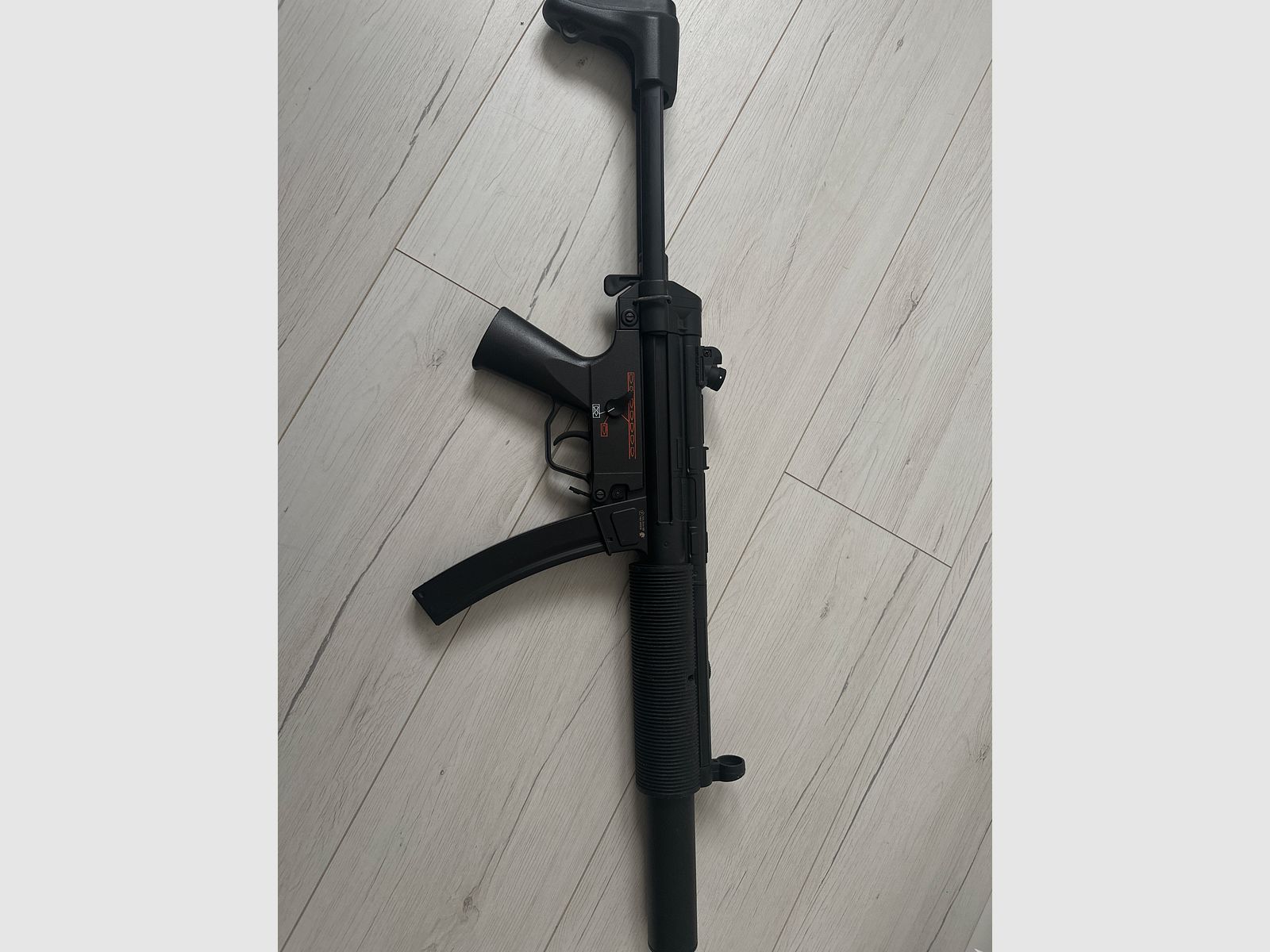 ICS MX5 SD6 SMG metal completo S-AEG 6mm BB negro