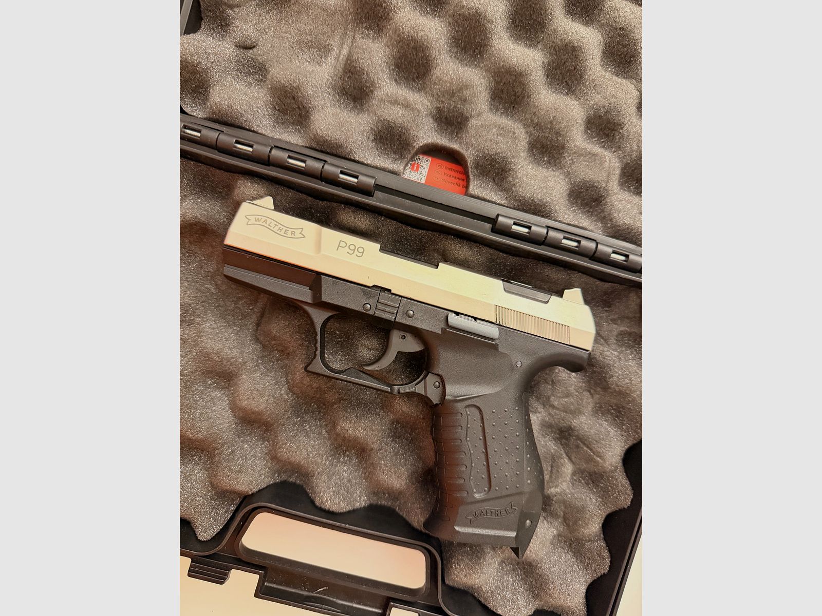 Walther P99/ 9 mm P.A.K Nickel/Noir incluant magazines