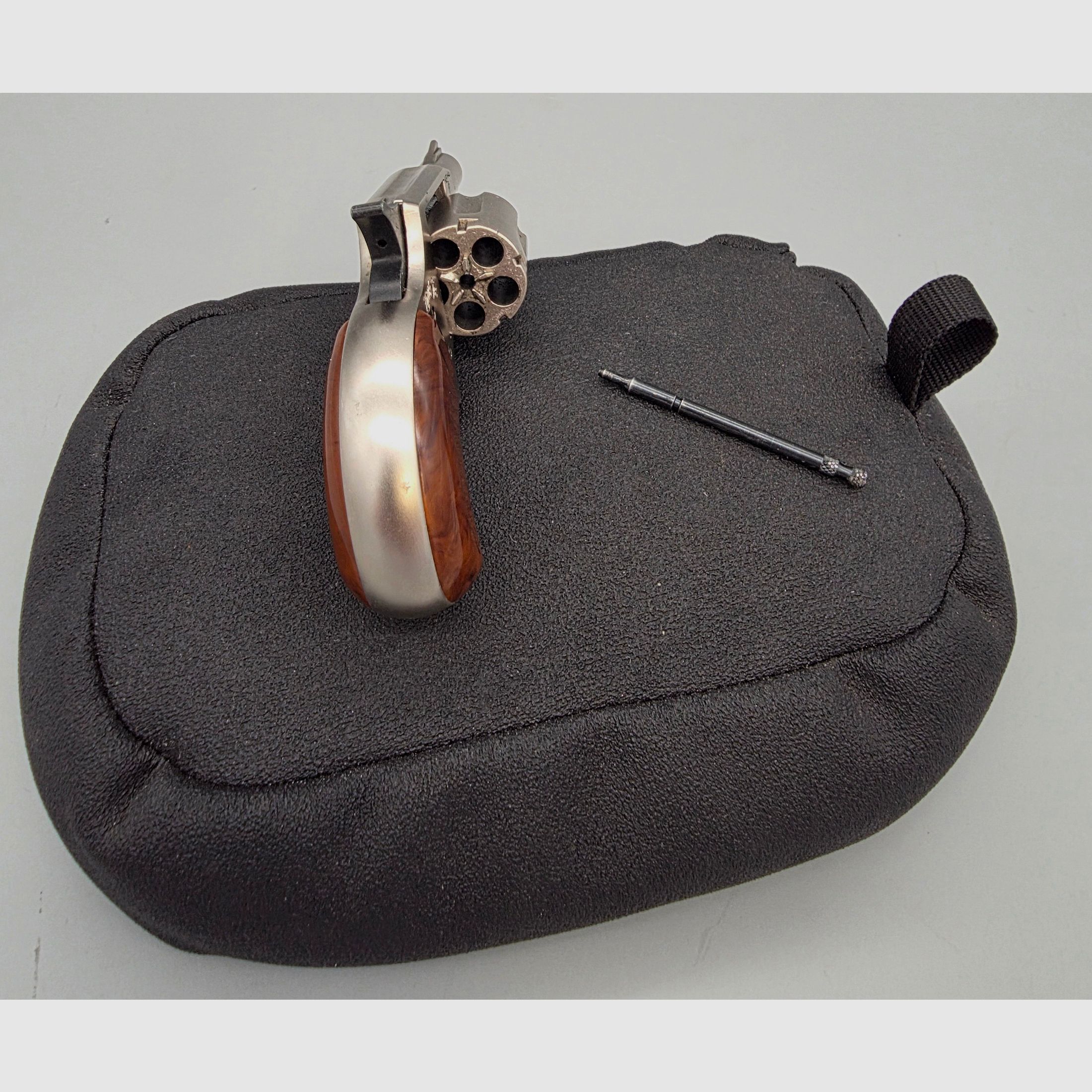 Röhm Little Joe Cal. .22 selten mit PTB 380 Revolver