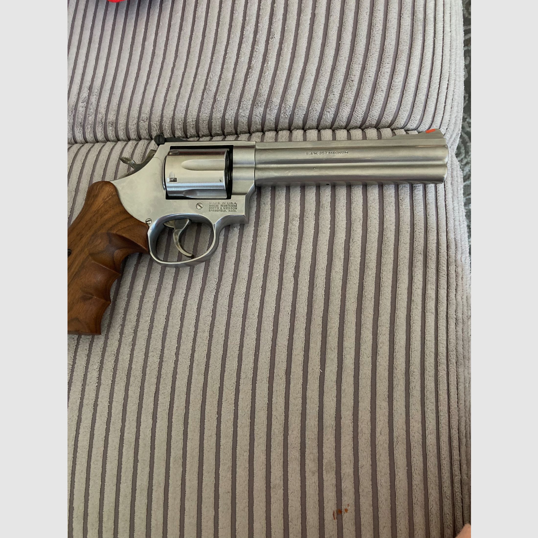 S &W Revolver cal.357 Magnum, image 4 of 5