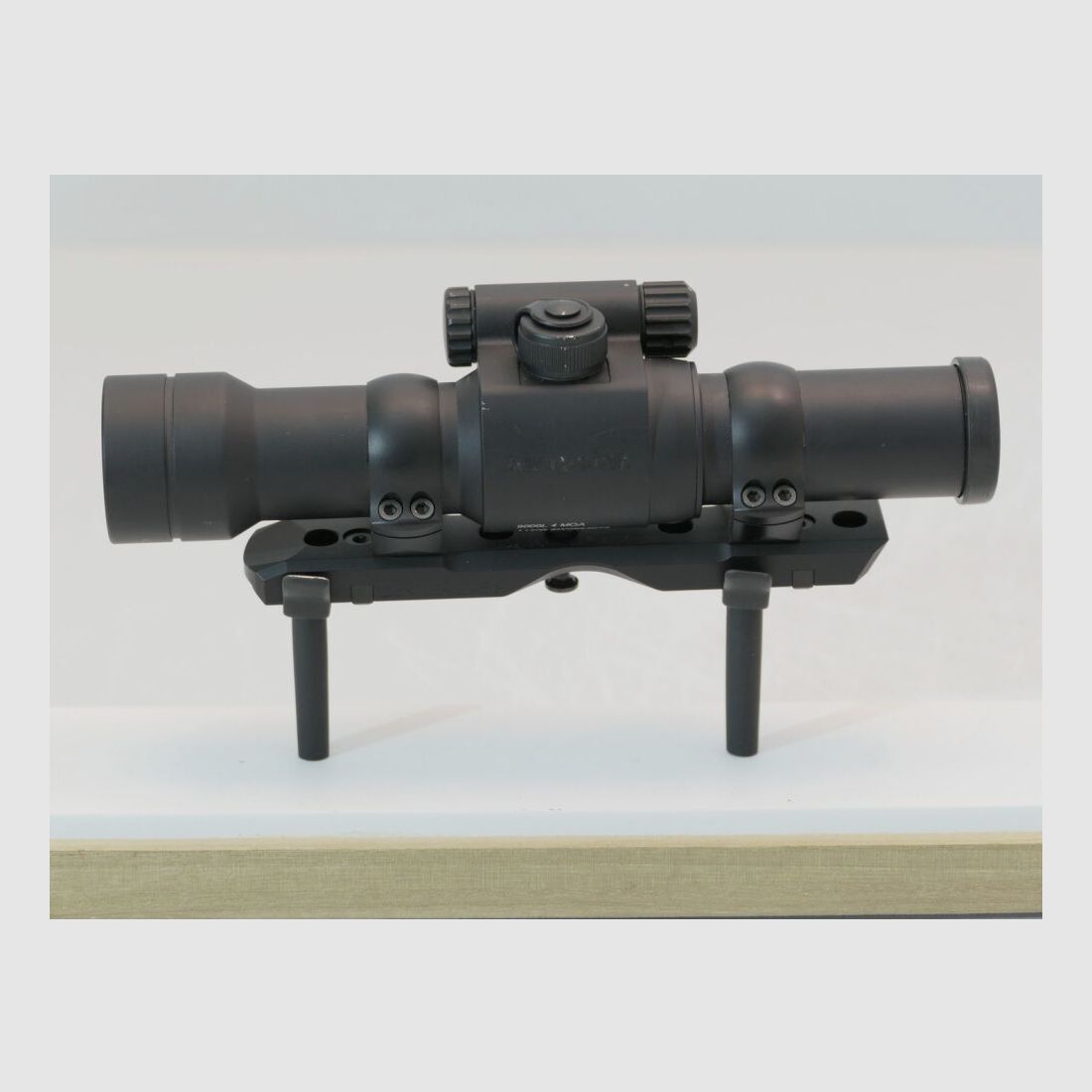 Aimpoint 9000L