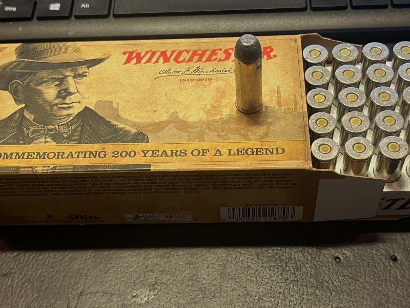 Absolute Rarität, Commemorating 200 Years O.Winchester .45 Colt