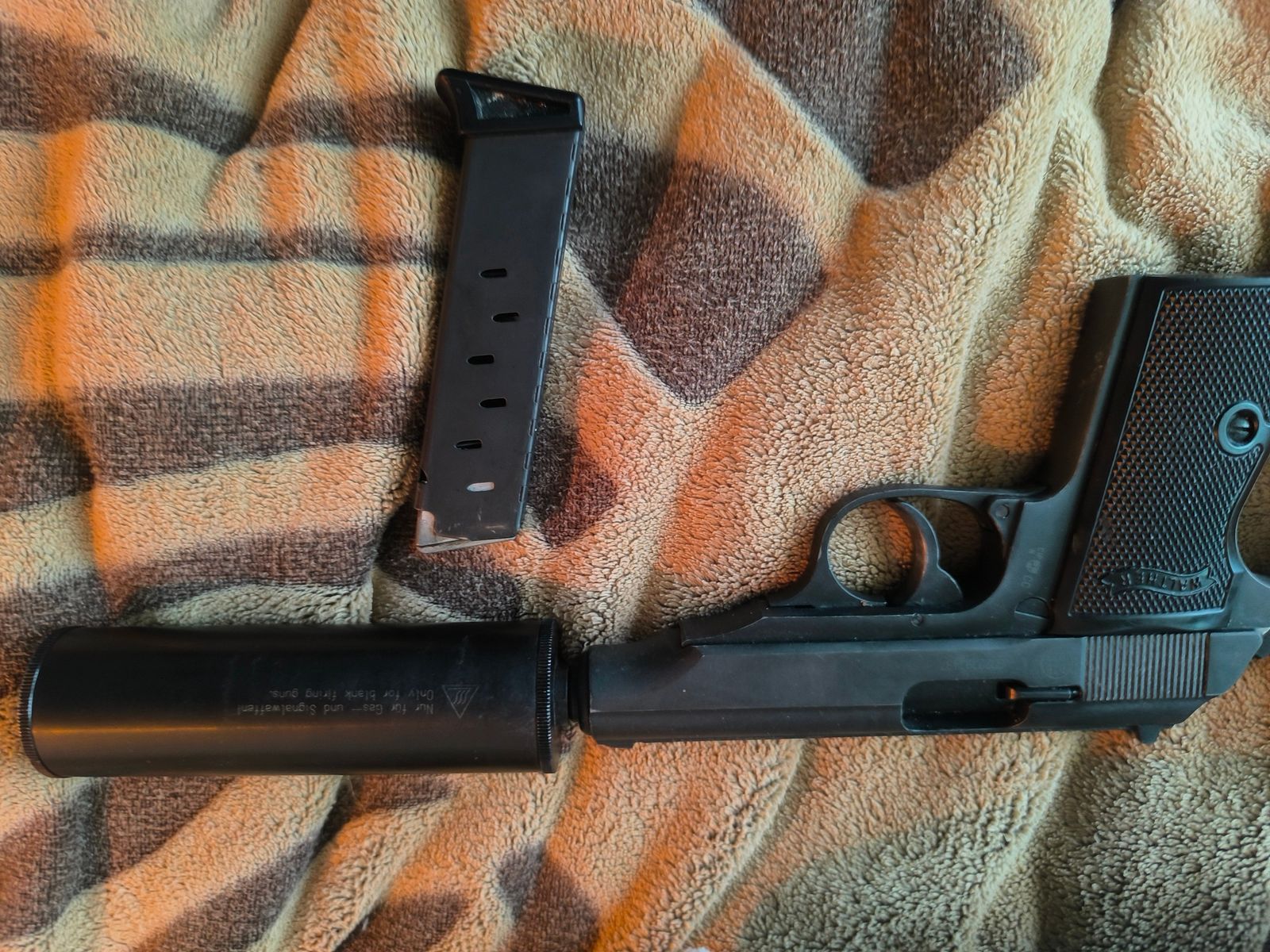 Walther PP 9mm Pak mit Schalldämpfer 