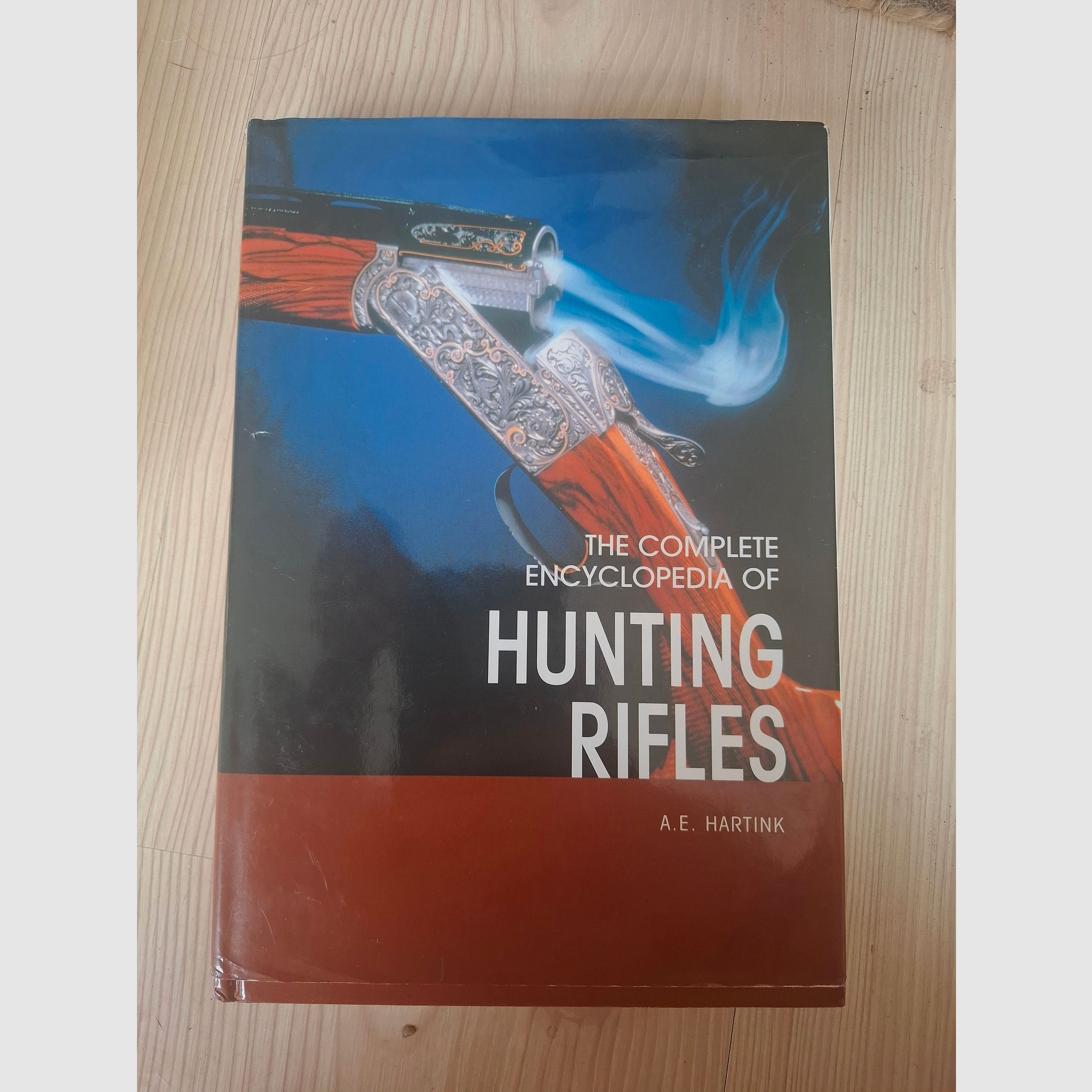 Konvolut aus verschiedenen Waffenbüchern