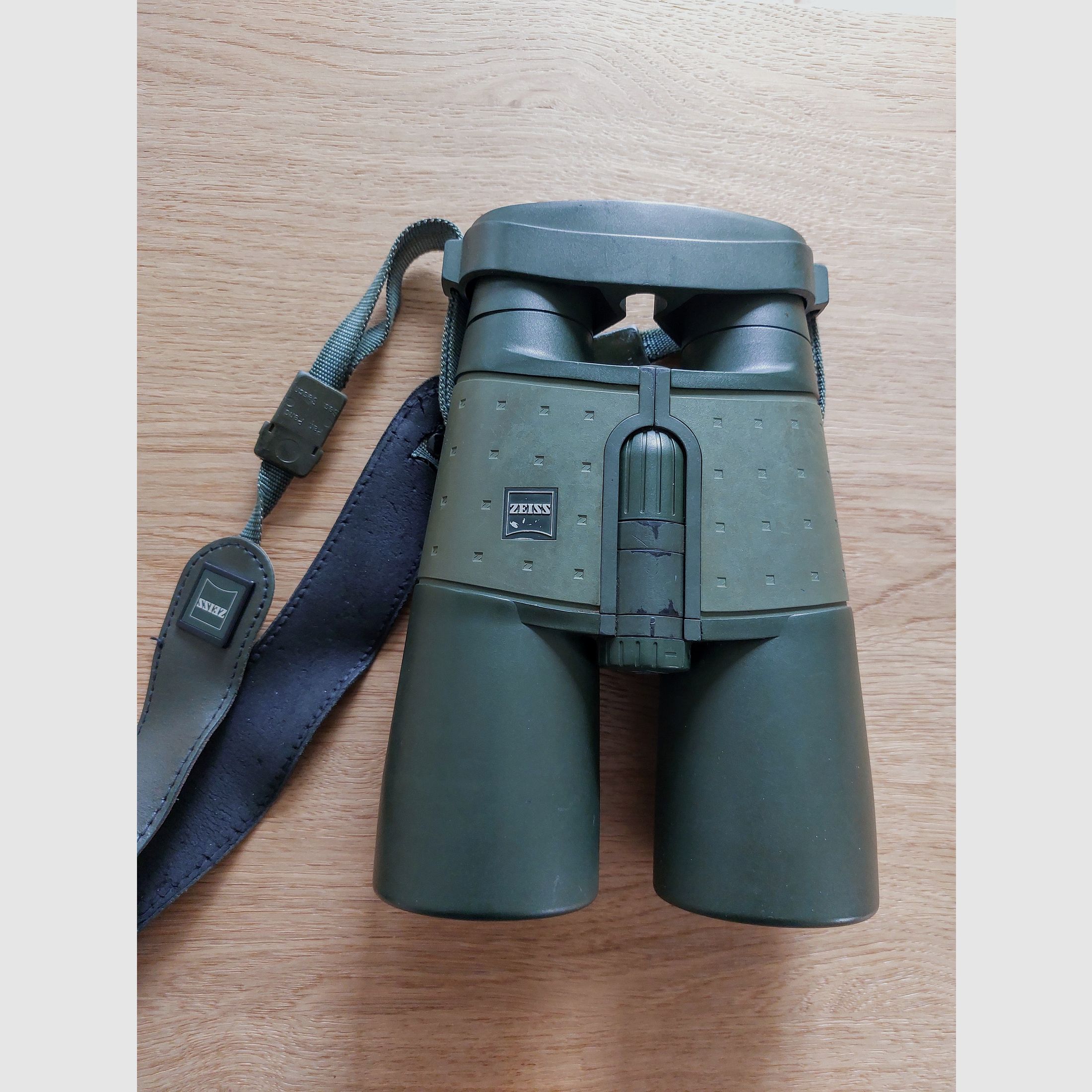 Carl Zeiss 10x56 B T* P*