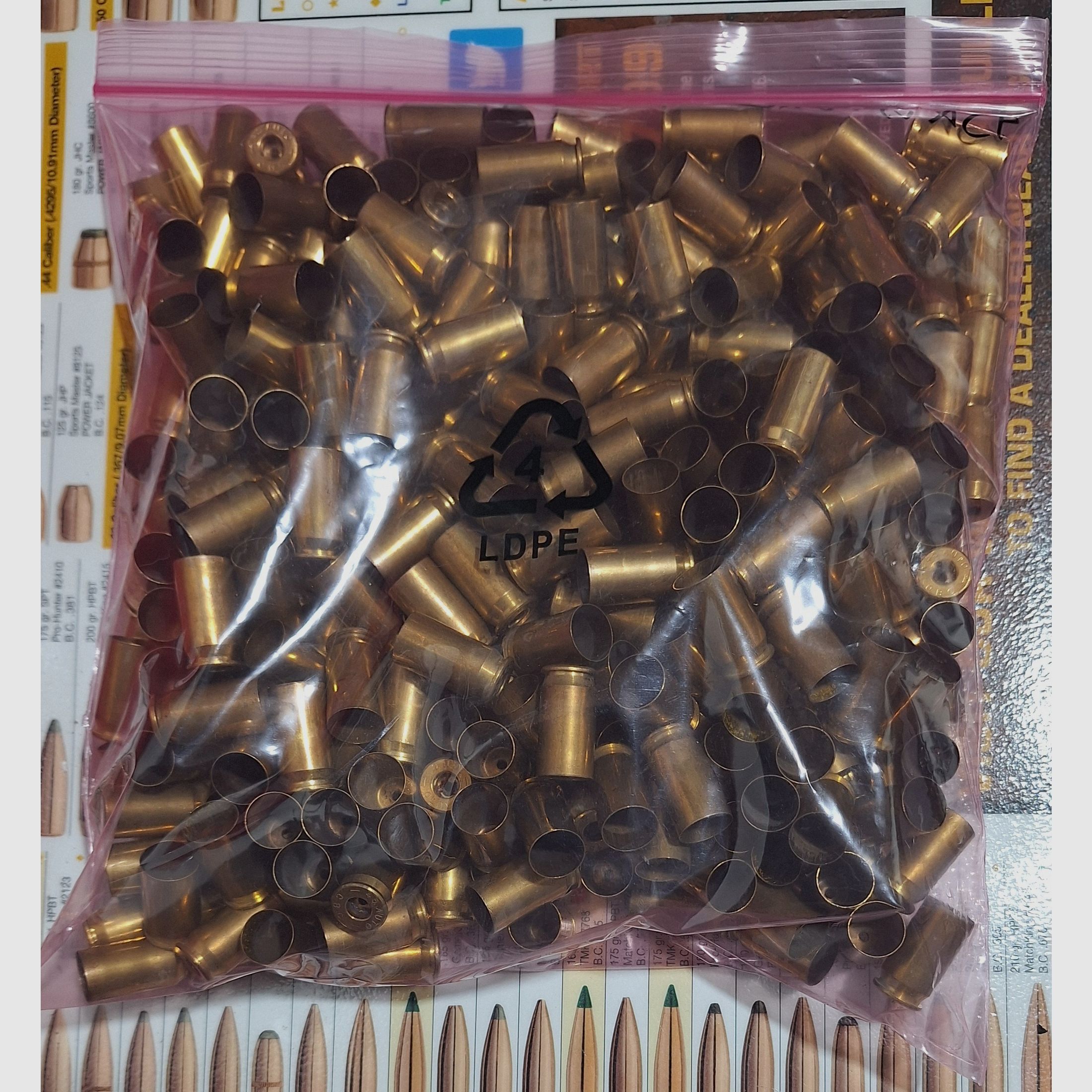 Konvolut 300 Hülsen .45 ACP 1 x abgeschossen