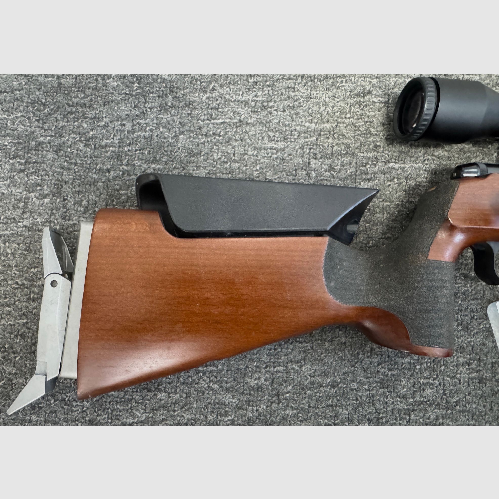 Anschütz Match Mod. 1807 .22 lfb. + ZF 3-9x50E