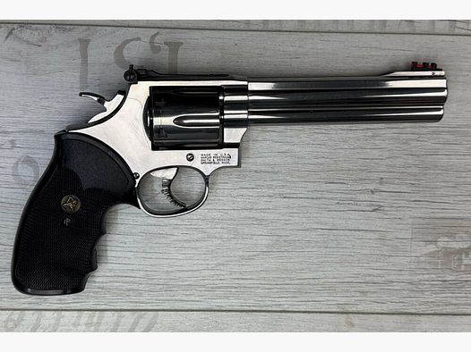 Smith & Wesson 686-5 .357Mag;.38Special