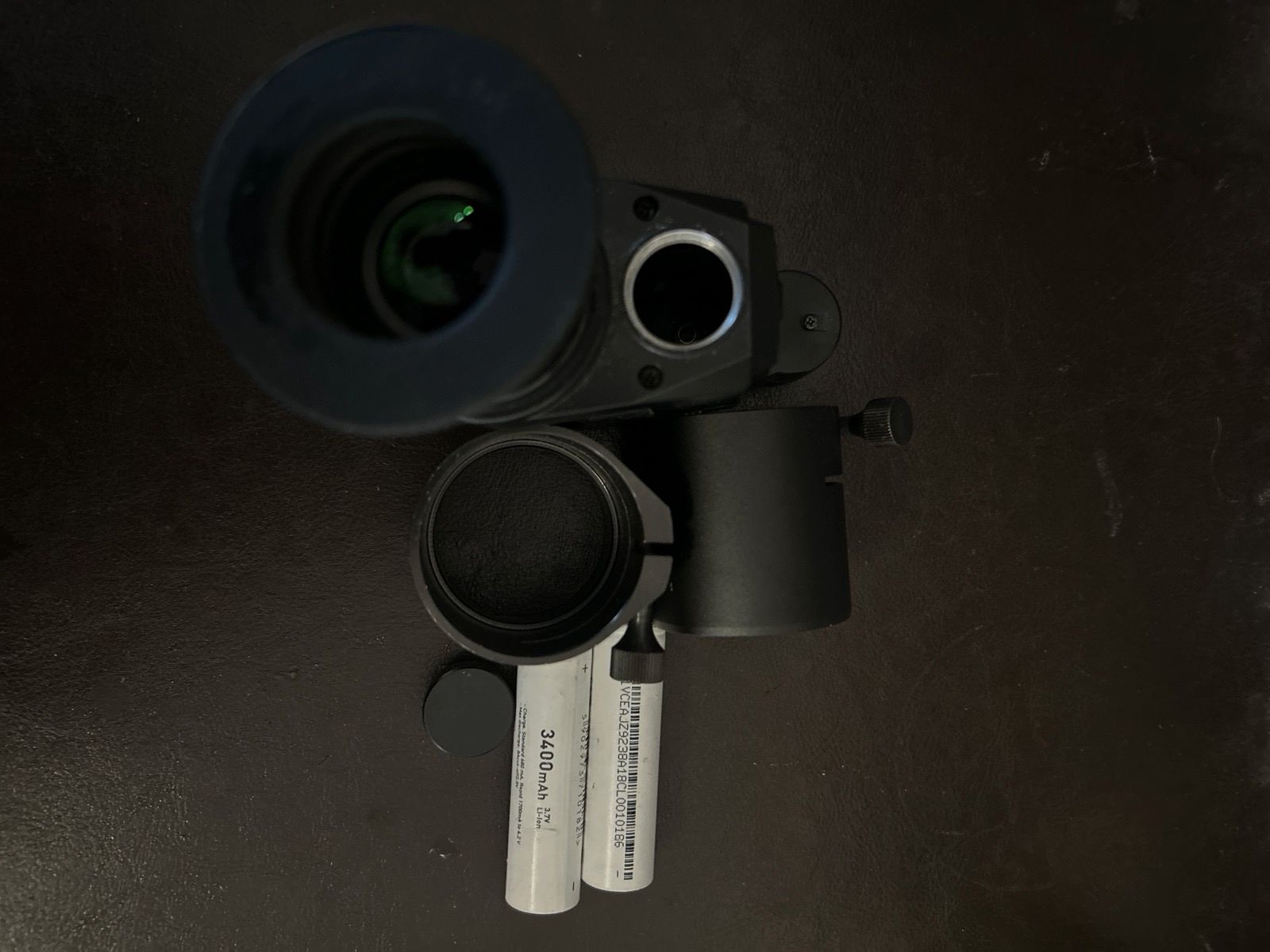 Sytong HT-66 Edizione Tedesca Dispositivo di Visione Notturna + 2 Adattatori + Batterie