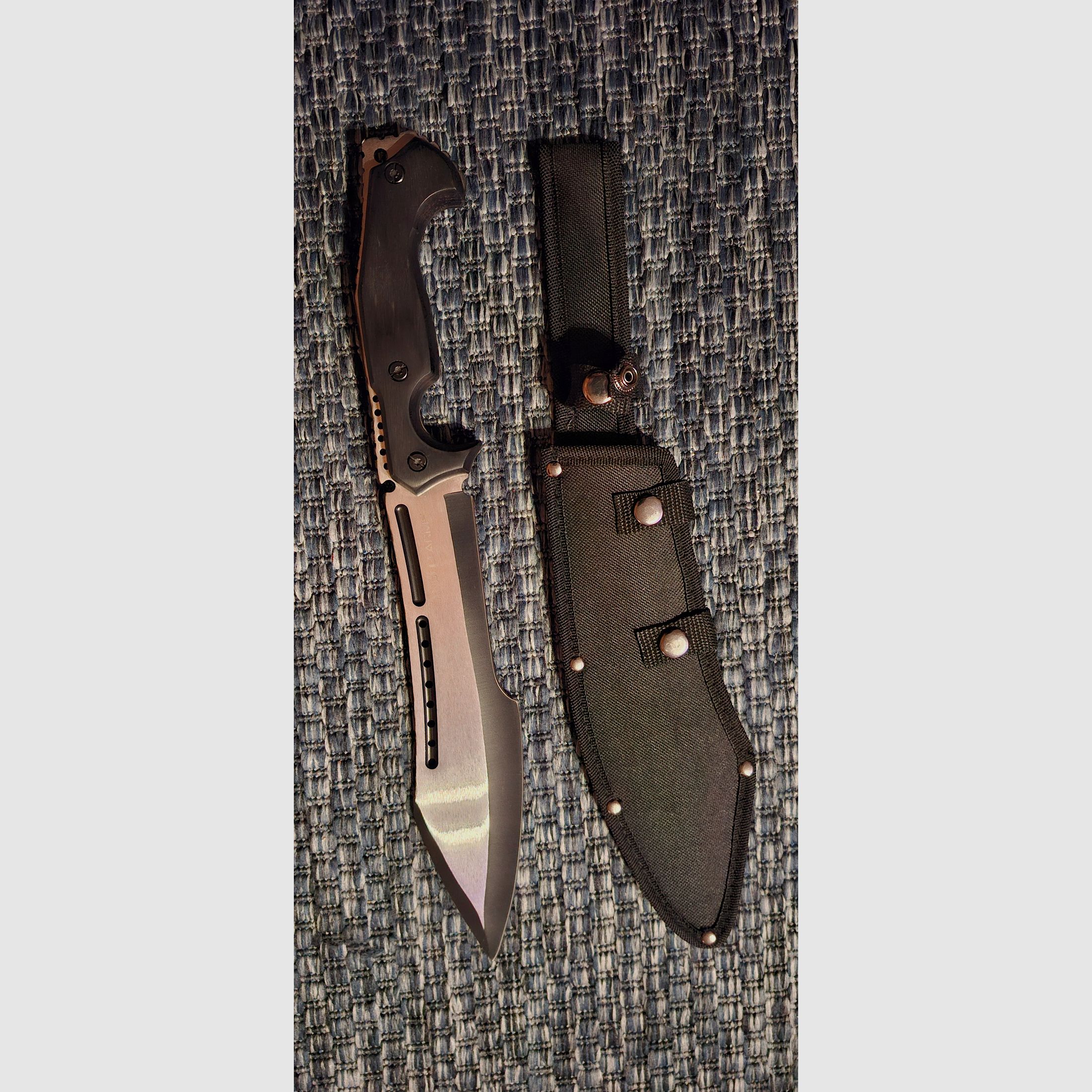 <Vende. Cuchillo de campo ANGLO ARMS. Precio negociable