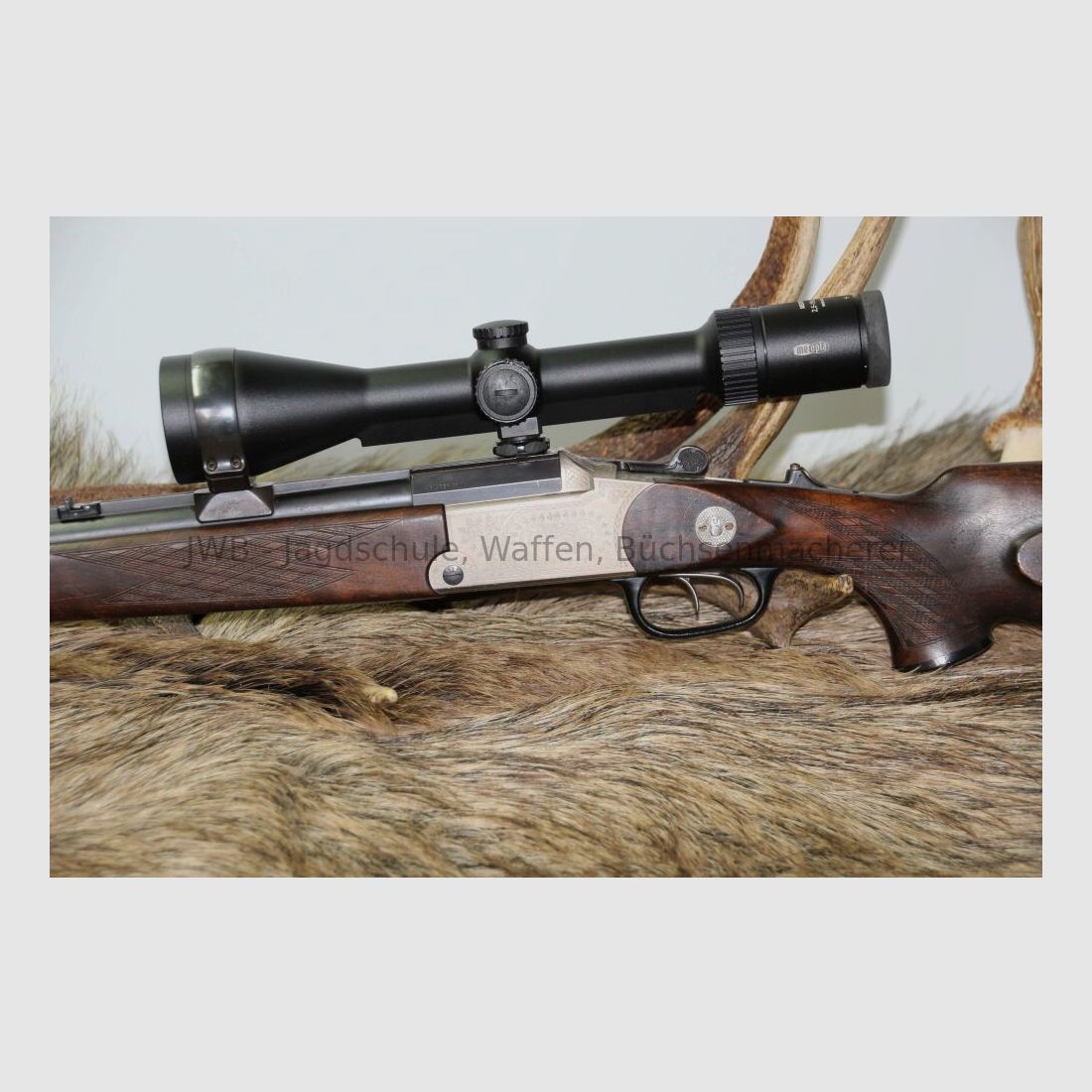 Blaser 700 met Meopta R2 en inbouwloop kaliber .222 Rem. - Bergstutzen 7x65R;16/70