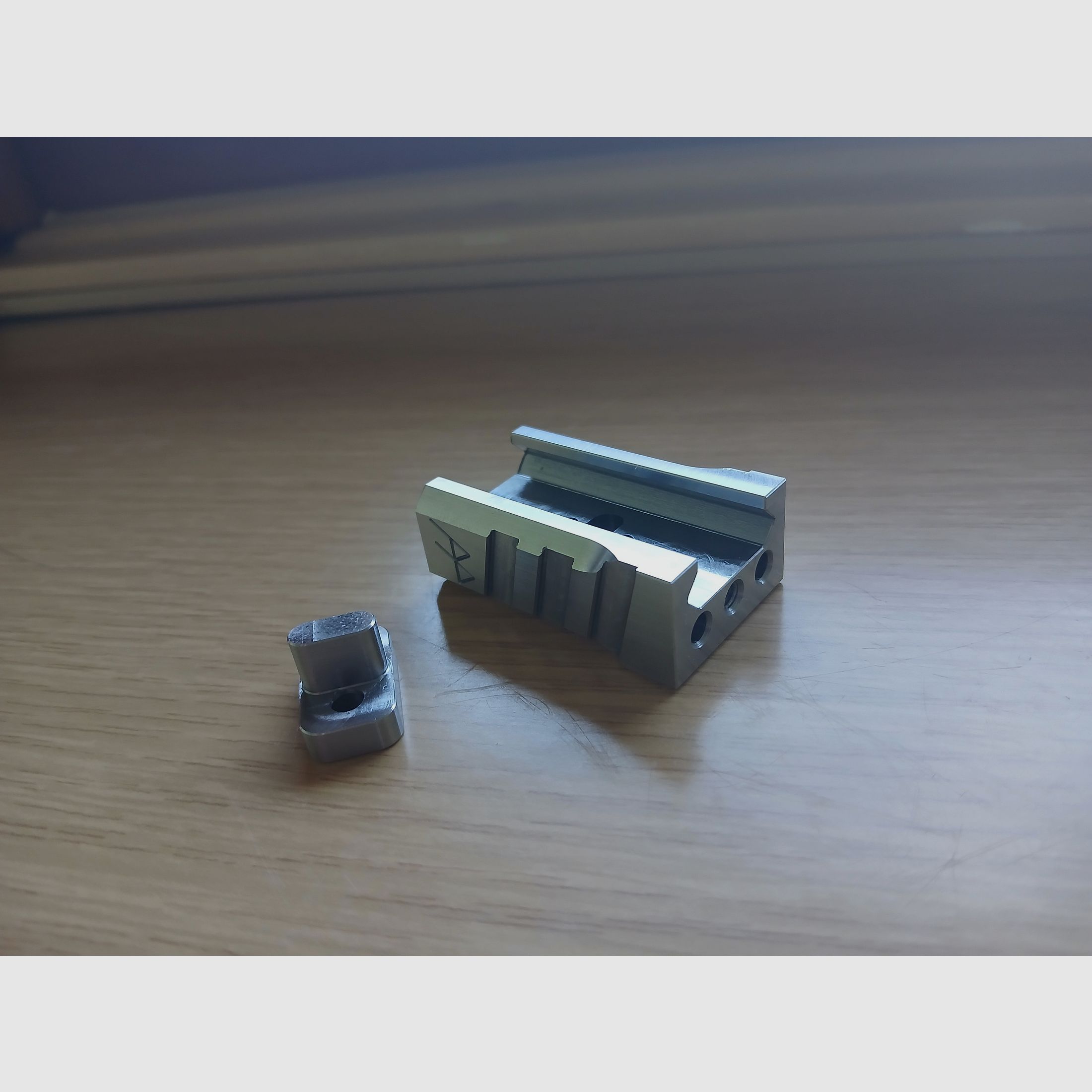 Weight for short firearms. Custom.