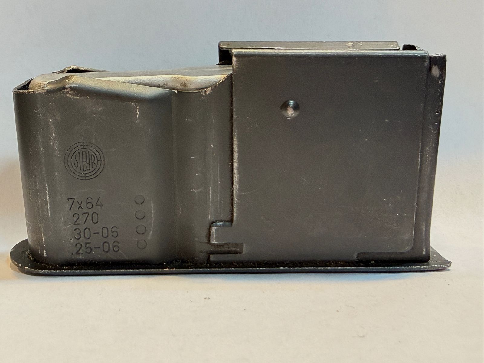 Steyr Mannlicher Luxus magazine