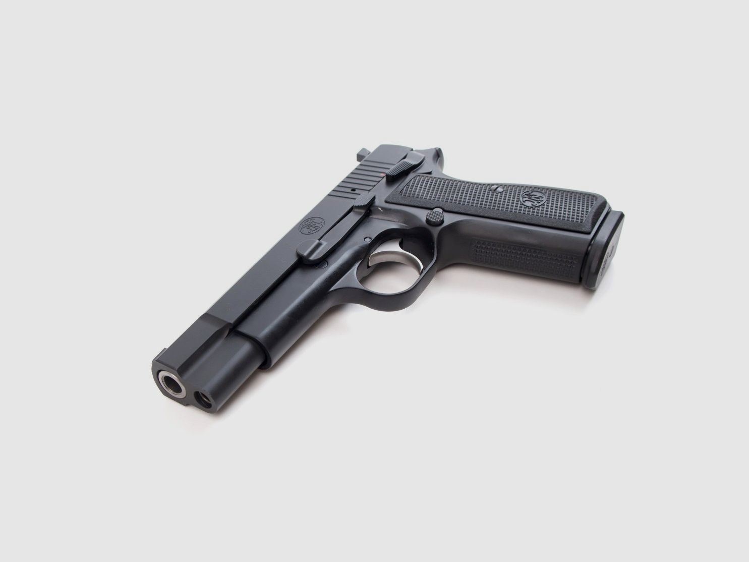 FN High Power Cal 9 Luger, image 7 sur 8