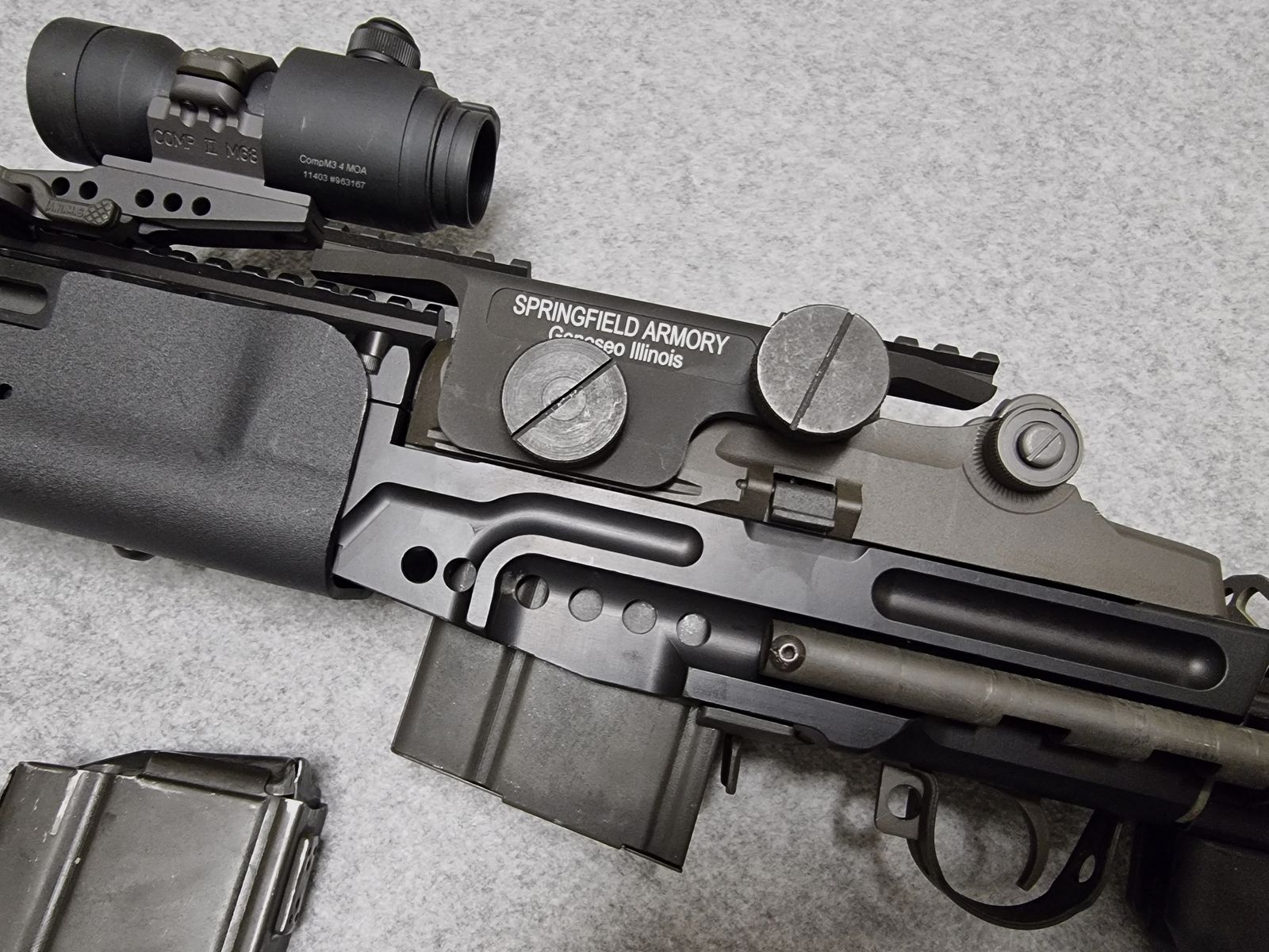 LuxDefTec LDT M14 Socom mit original Sage EBR Chassis + original Springfield Armory M1A Montage
