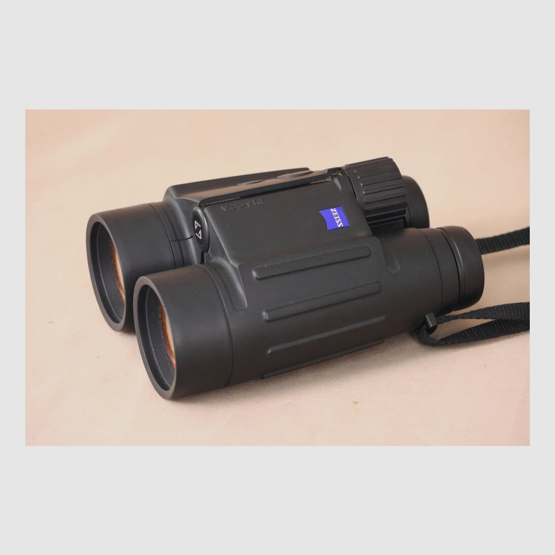 Zeiss Victory 8x45 T* RF // Fernglas mit Entfernungsmesser & OVP!!