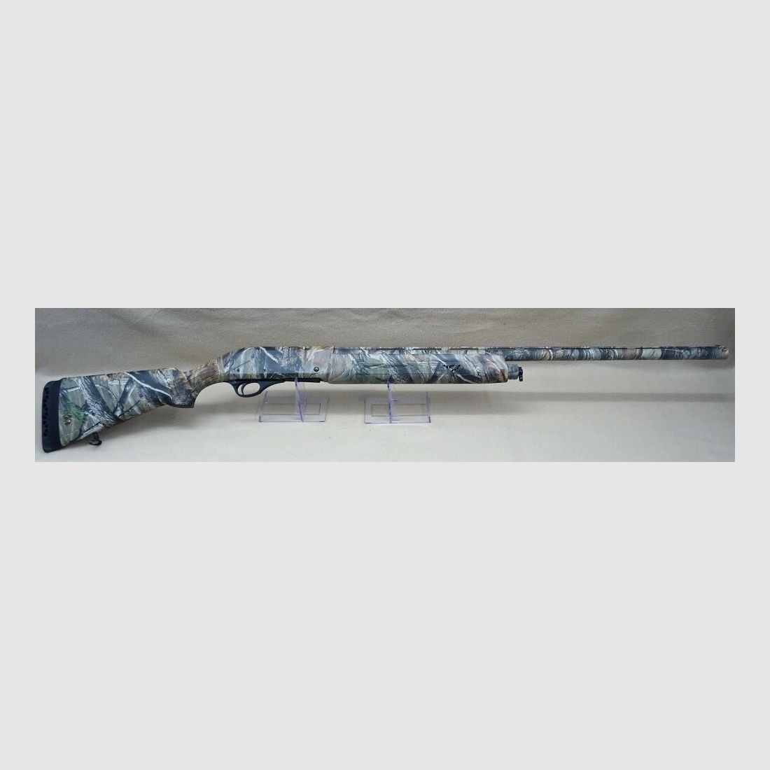 Akkar Silah Altay Camo, links
