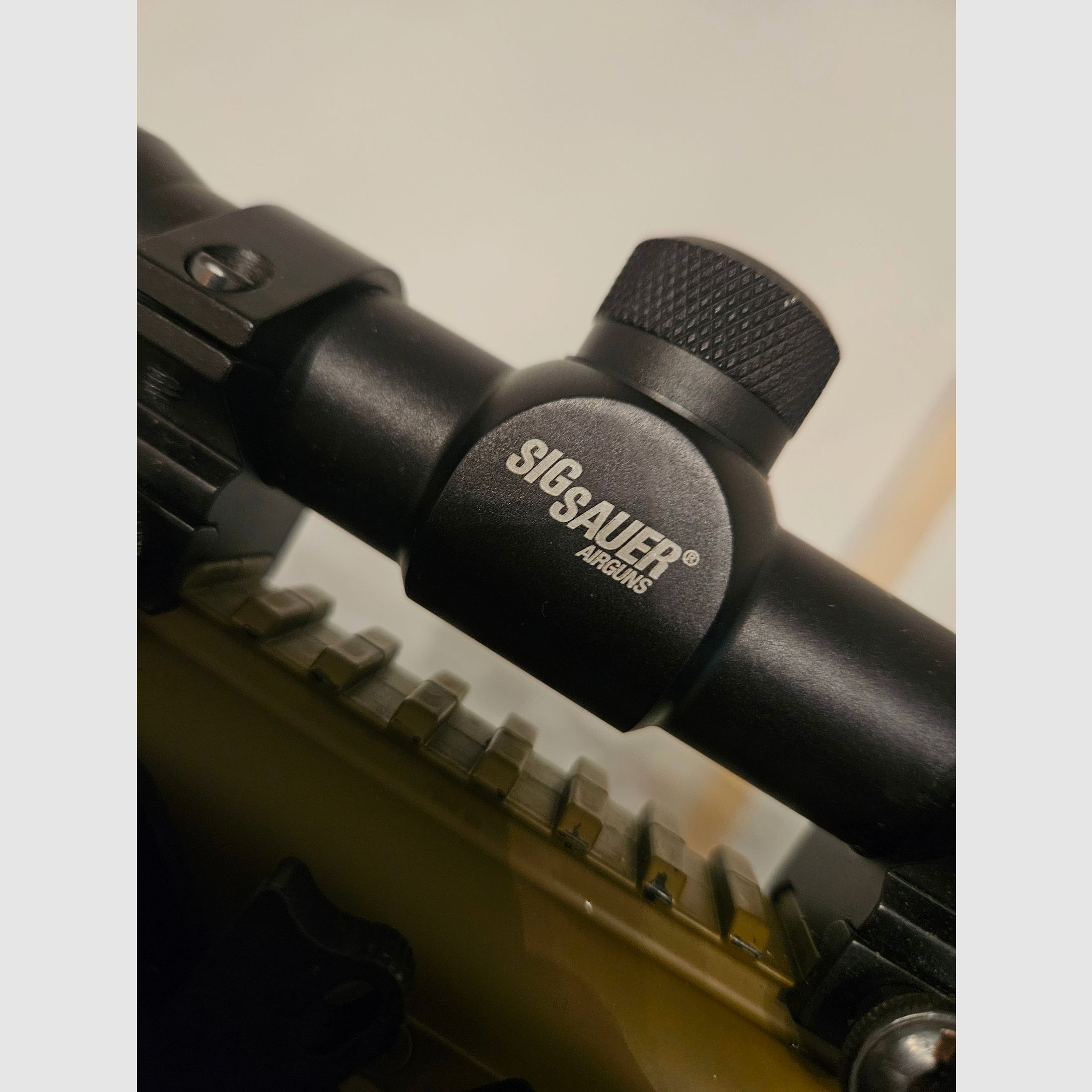 SigSauer MCX CO2 Luftgewehr + Red Alert RF - 1911 CO2 Blowback