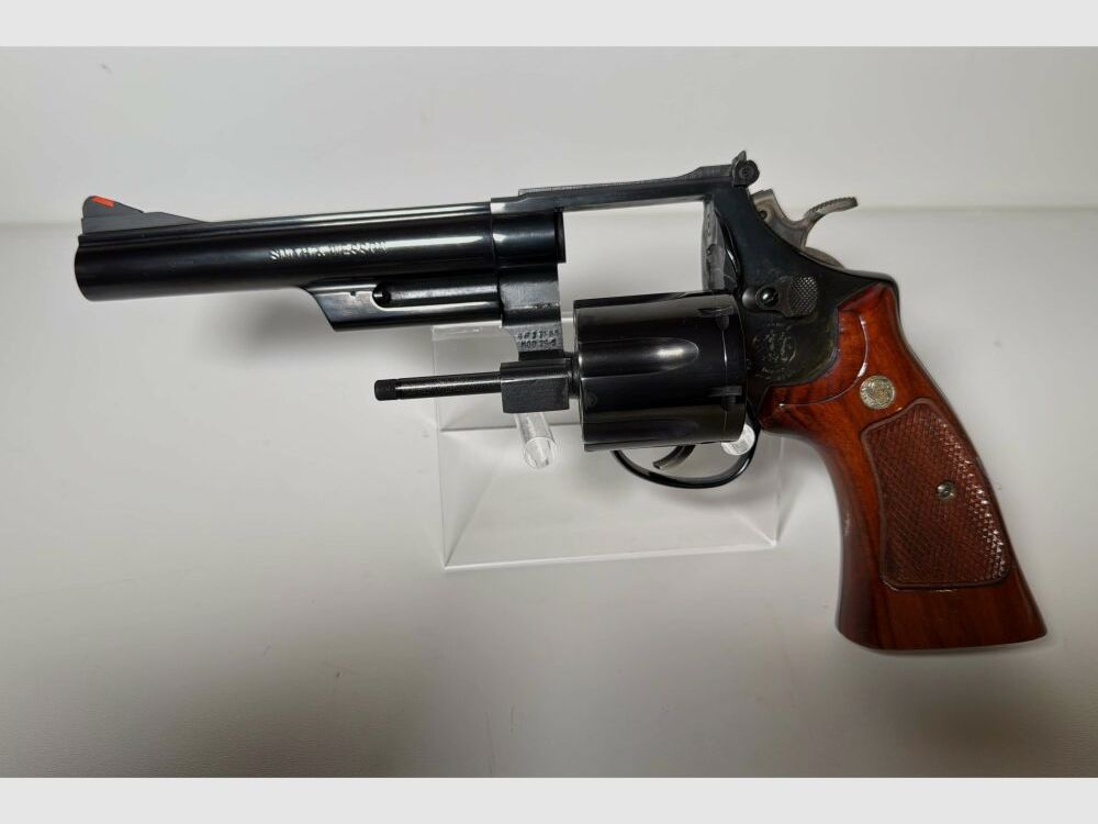 Smith & Wesson 29-5 .44RemMag