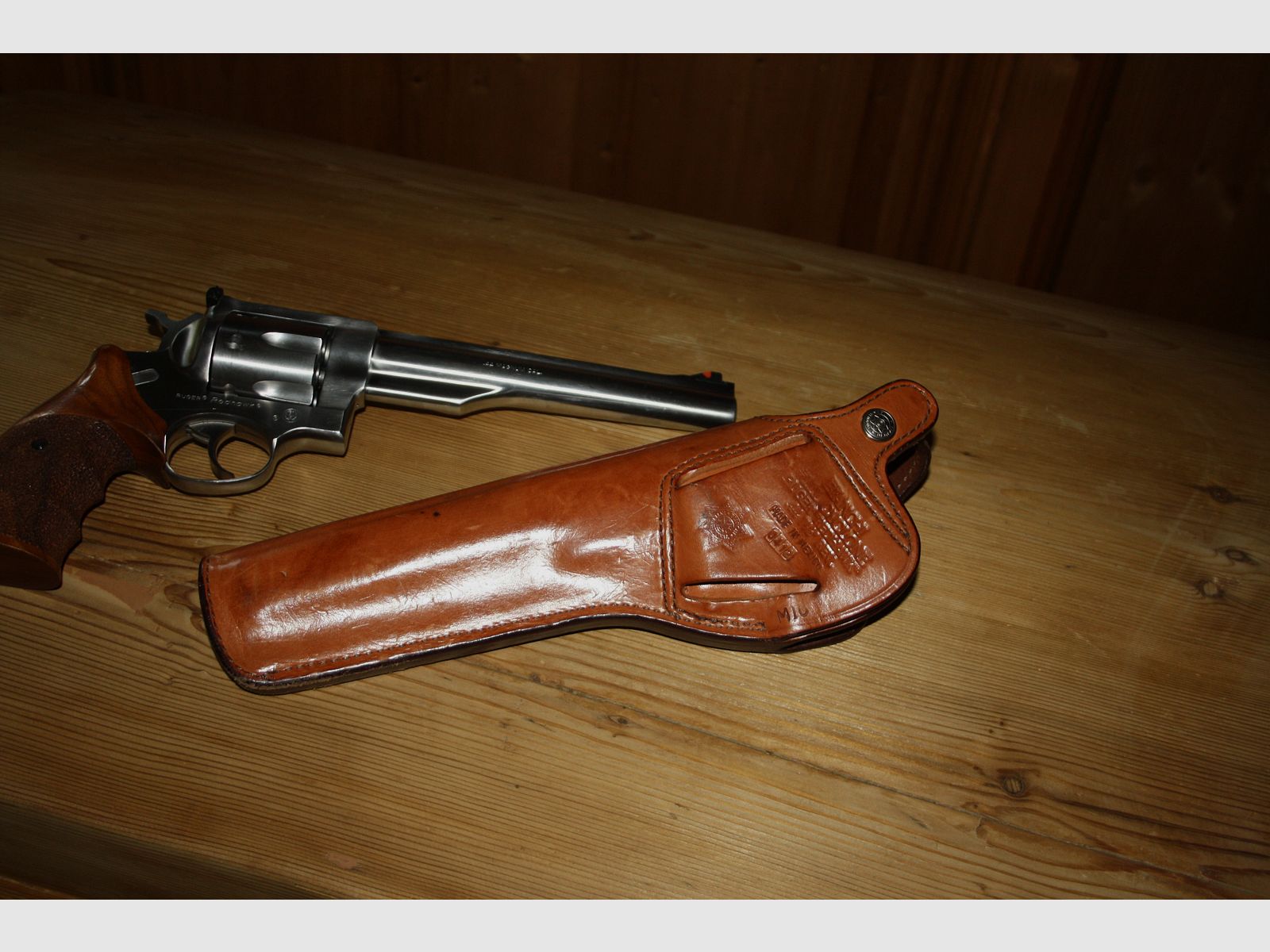Rewolwer 44 Mag. Ruger Redhawk 7,5 cala
