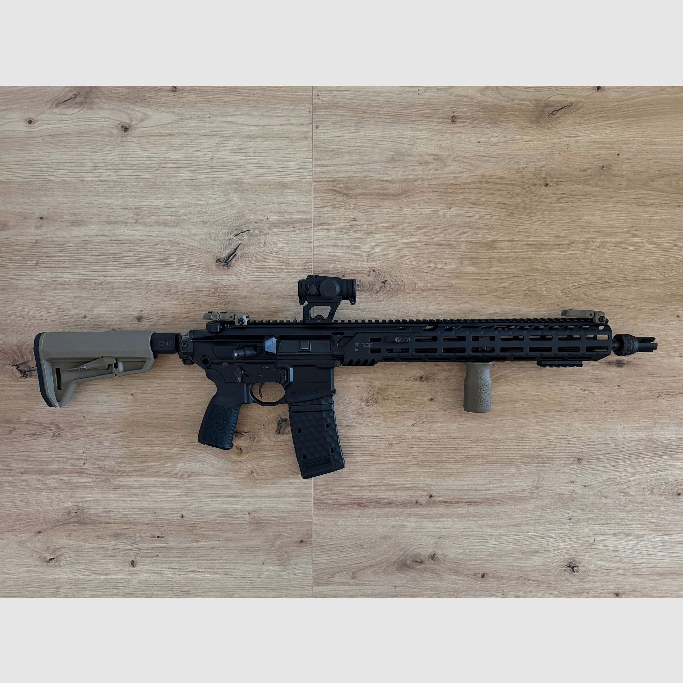Sig Sauer MCX Virtus con accessori