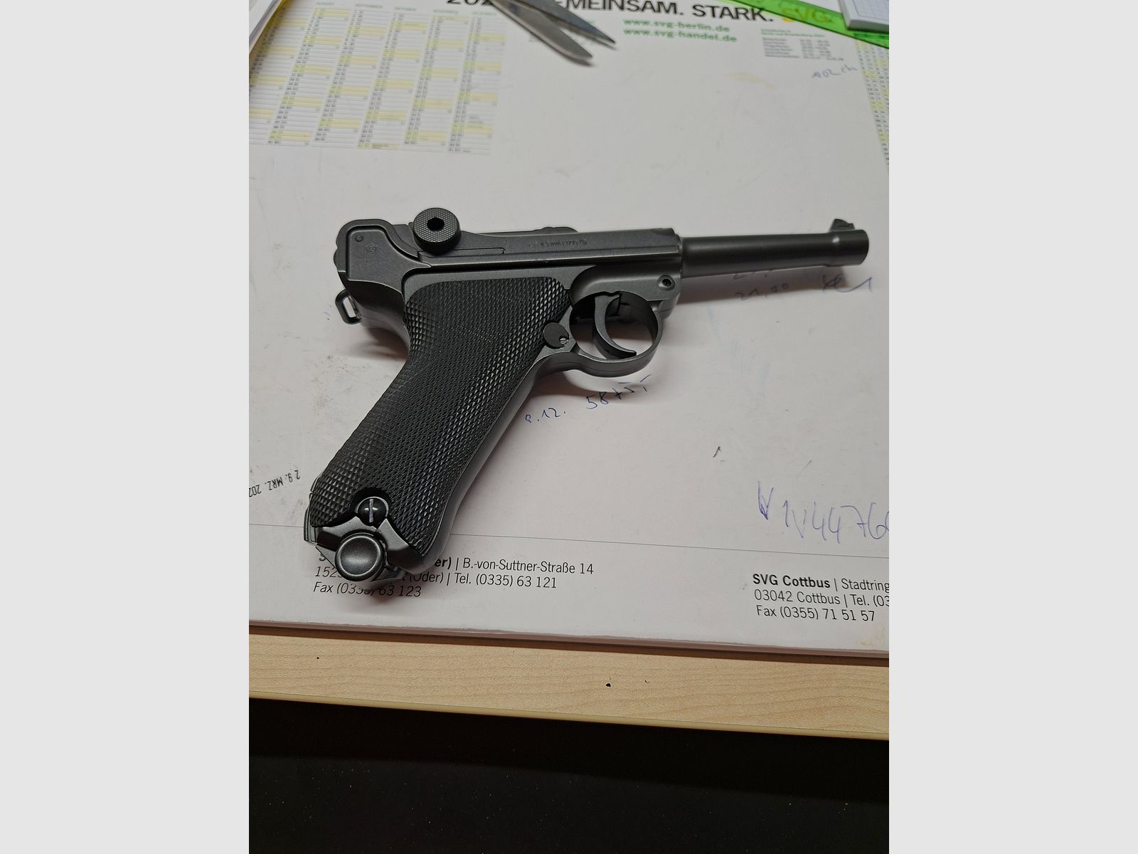 Konvolut P 08, Makarov, Colt Detective und Colt 36