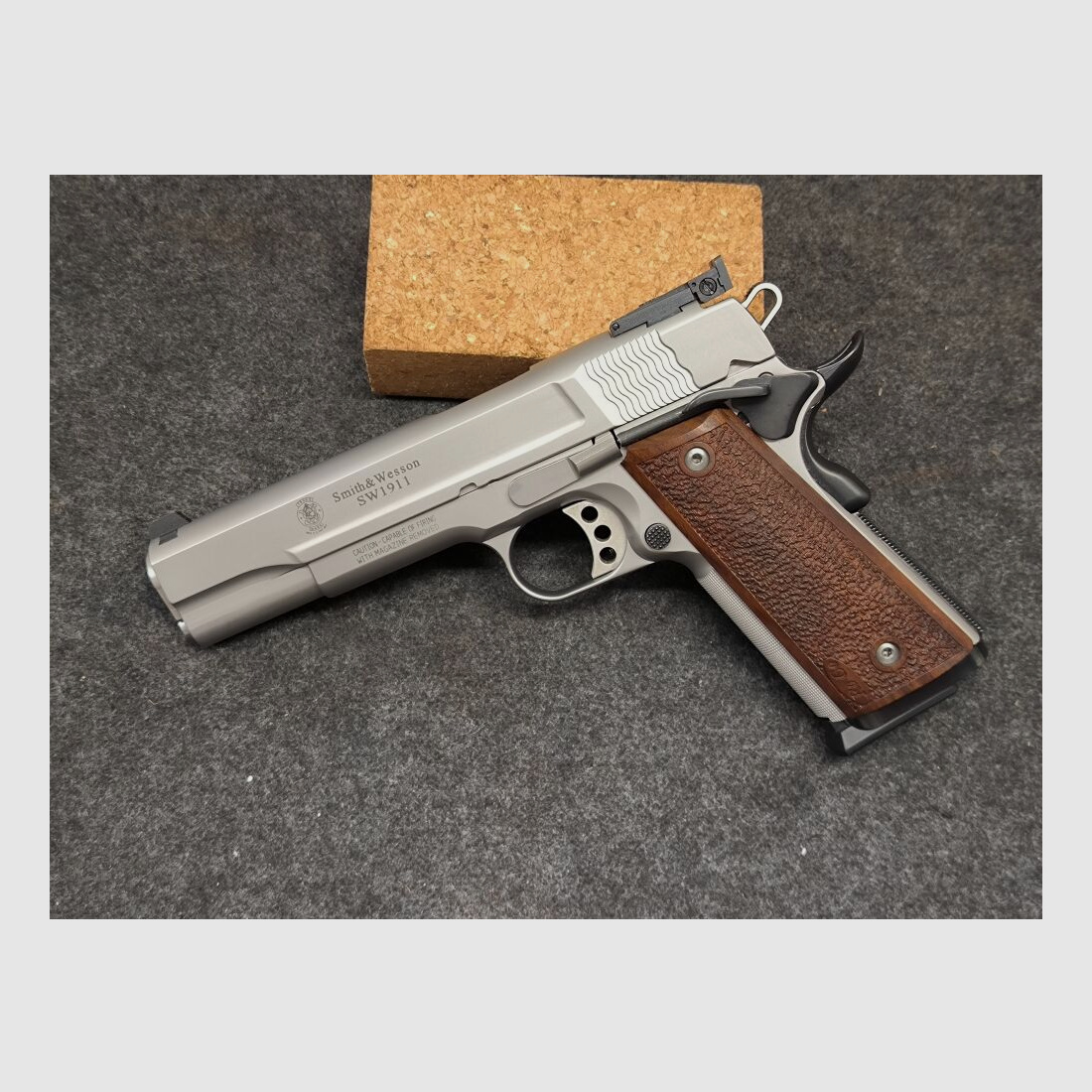 Smith & Wesson	 SW 1911 Pro Series 5" AS