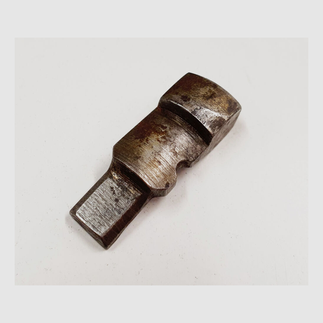 Gewehr 43 / Karabiner 43 ( G43 / K43 ) [6] Verriegelungsstütze rechts für Gewehr 43 / Karabiner 43 ( G43 / K43 ) original Ersatzteil