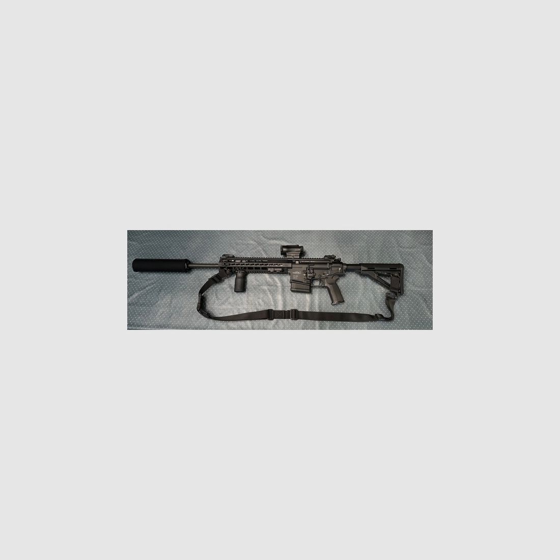 Haenel CR308, Holosun HE530G-GR, A-Tec 150Hertz Schalldämpfer und jede Menge Magpul Zubehör