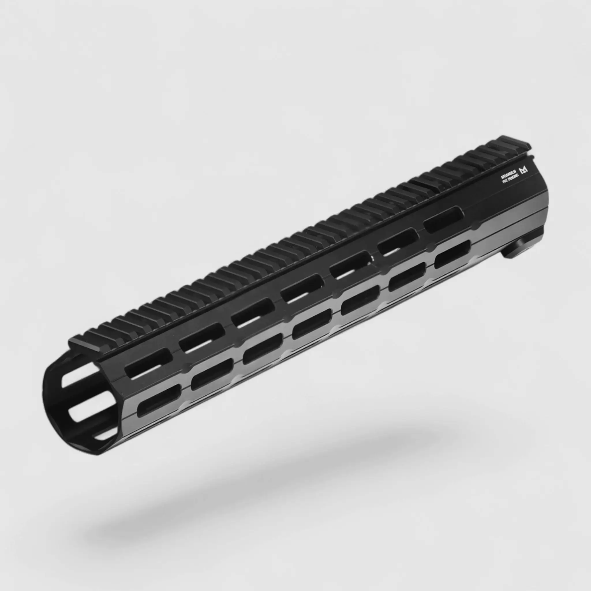 UTG PRO Super Slim SD M-LOK Free-Float Garde-main – 14" / 15", image 1 sur 3