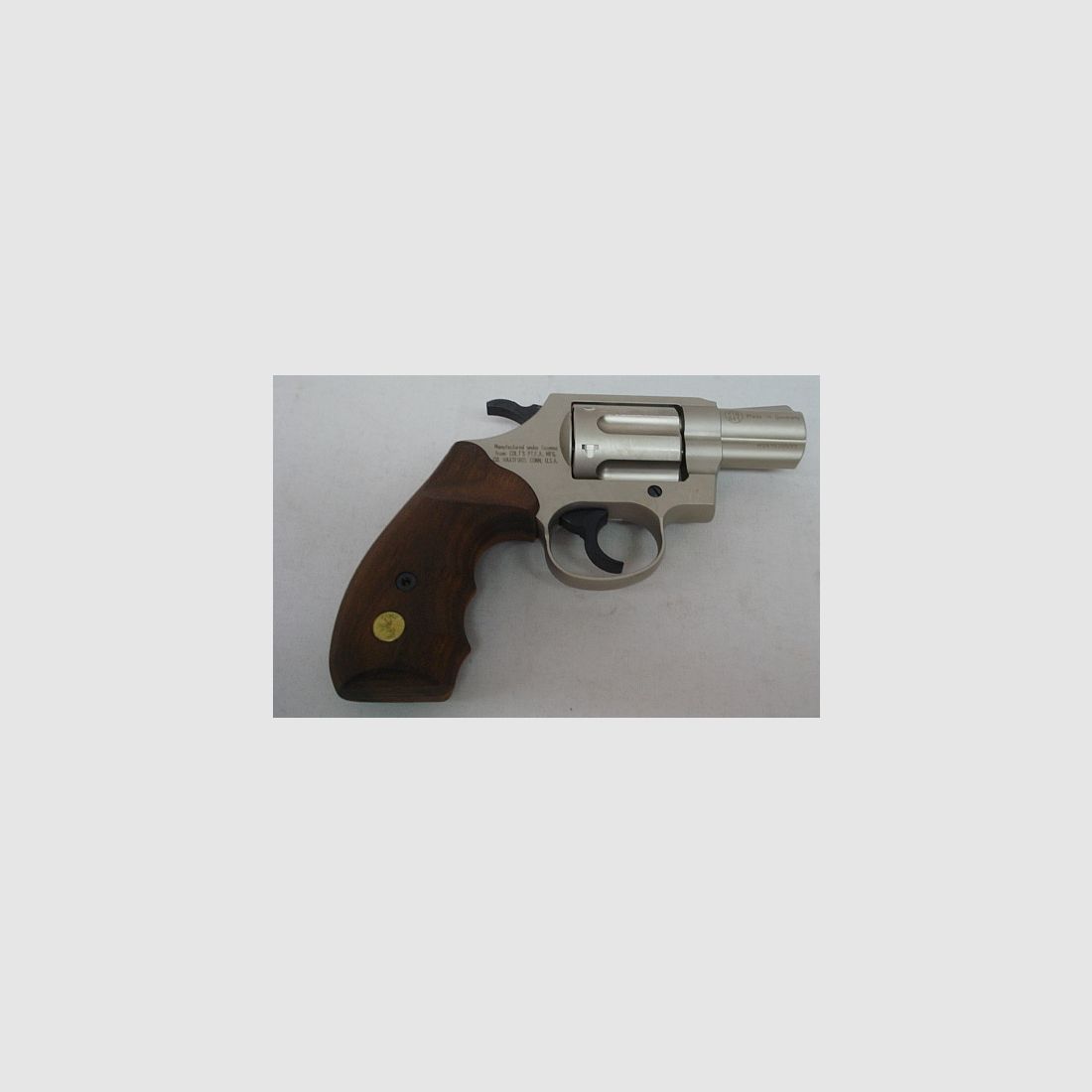 Detective Special Kal.9mmR.K. - nickel mit Holzgriff