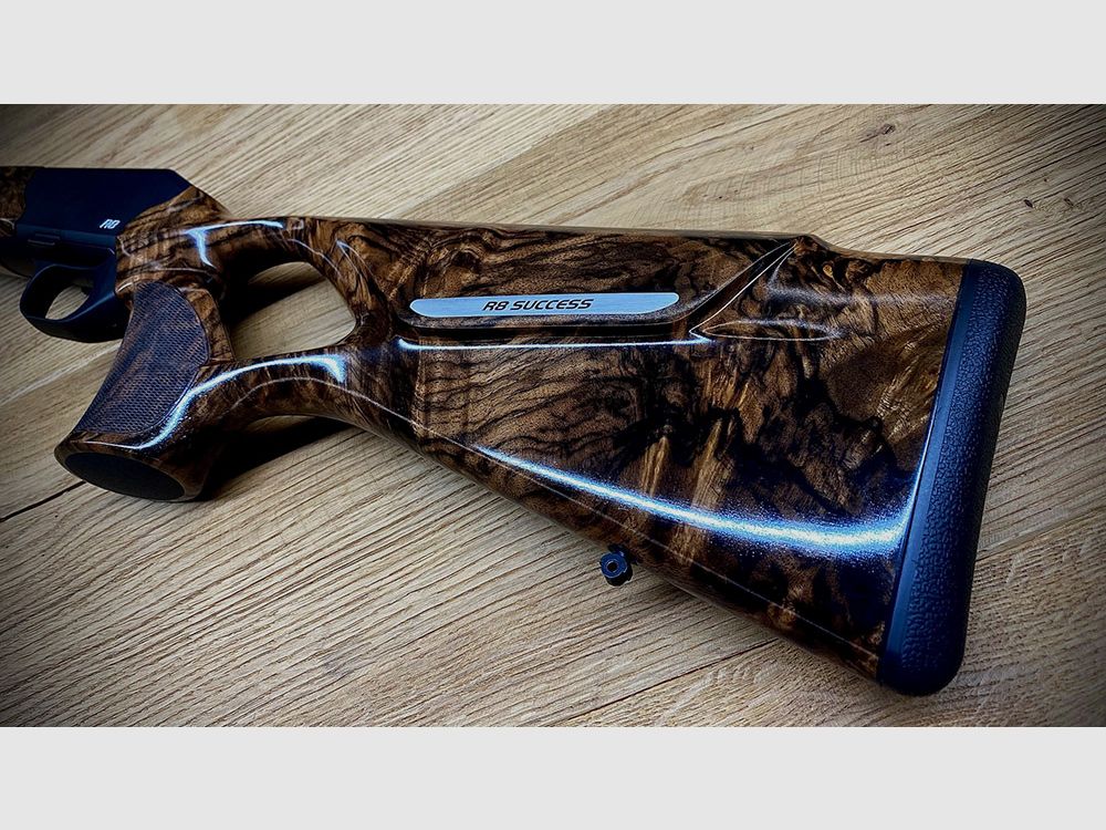 Blaser R8 Success Culata / Clase de madera 9 / Super acabado / CULATA DE SUEÑO DE CLASE EXTRA