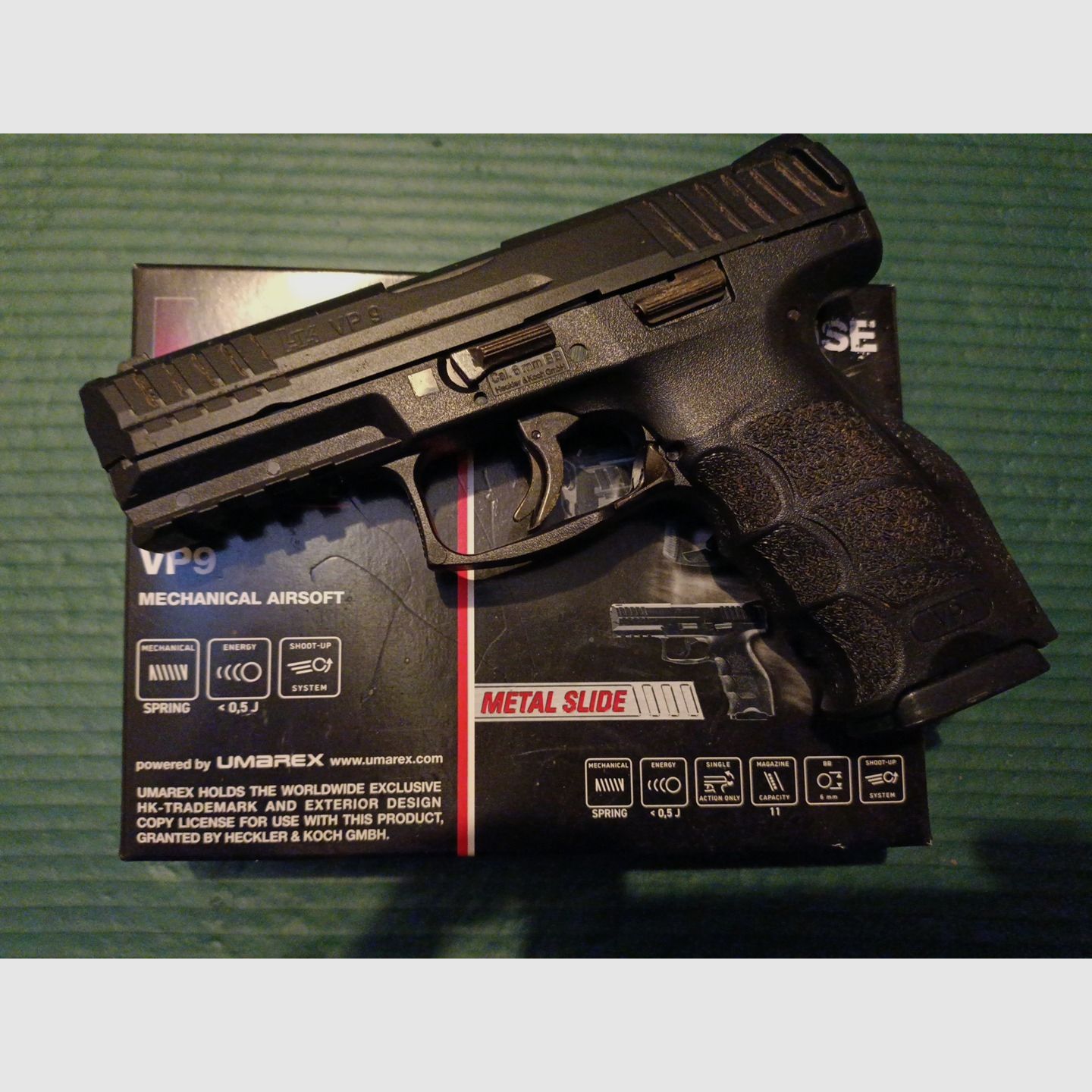 Heckler und Koch VP9 Umarek metall 6mm Softair 0,5 J. Authentic replica