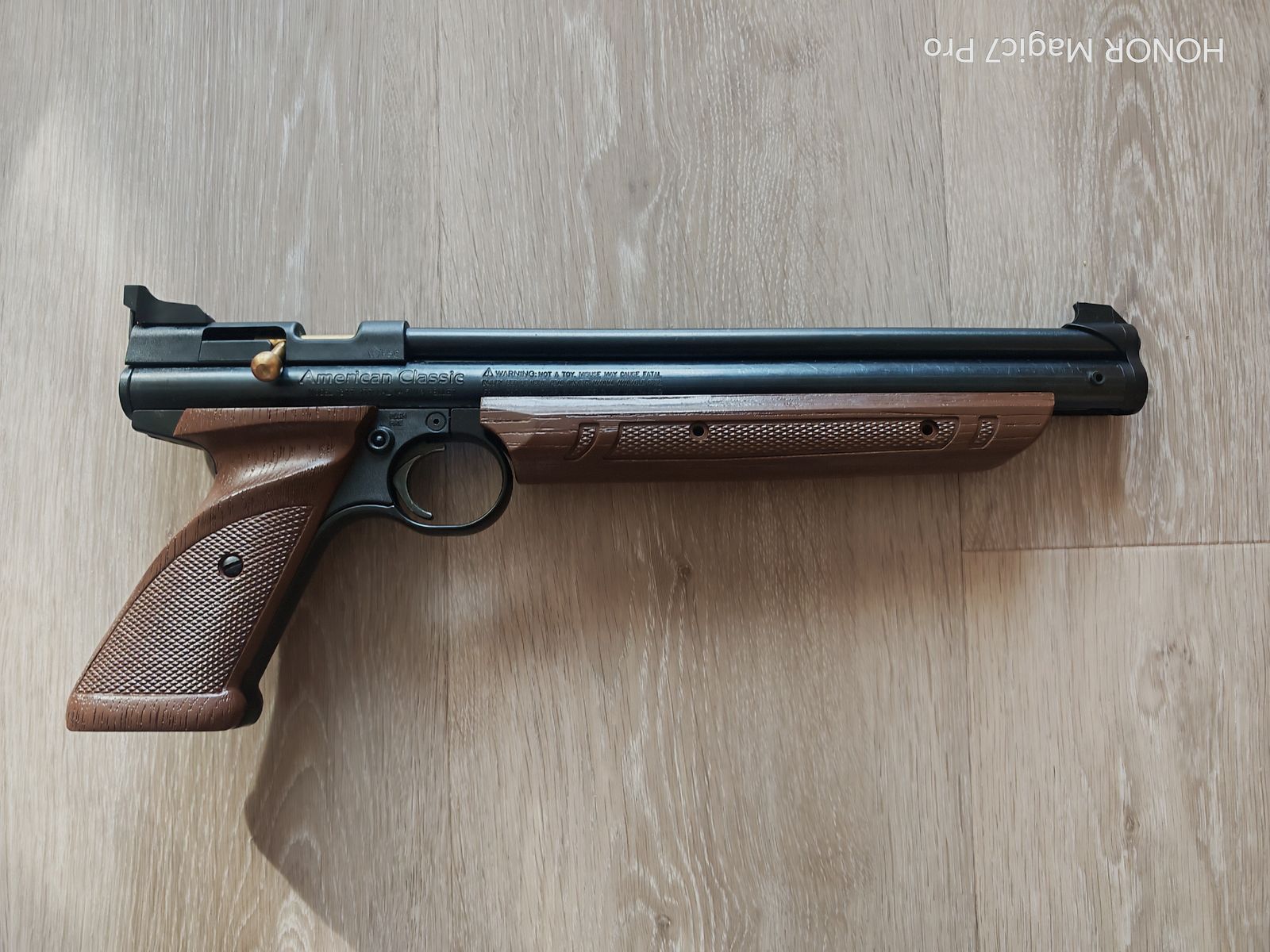 Starke Crosman 1377 Luftdruckpistole mit Koffer, wie neu!