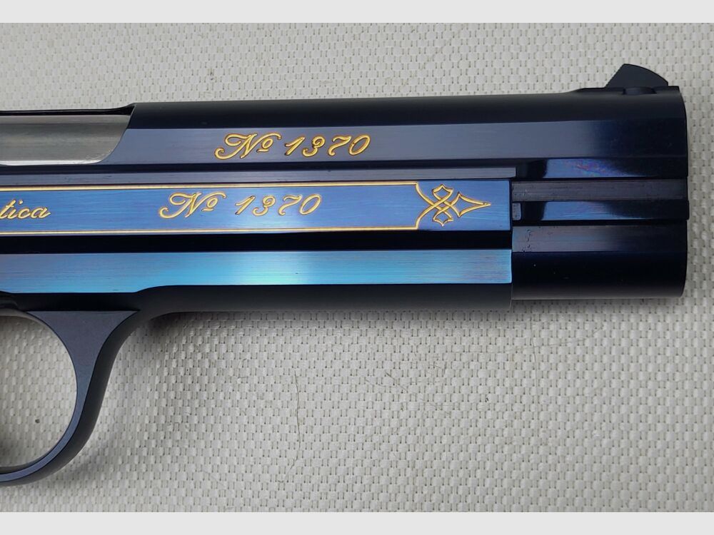 SIG Jubiläum P210-1 700 Jahre // P226 125 Jahre // P220 125 Jahre