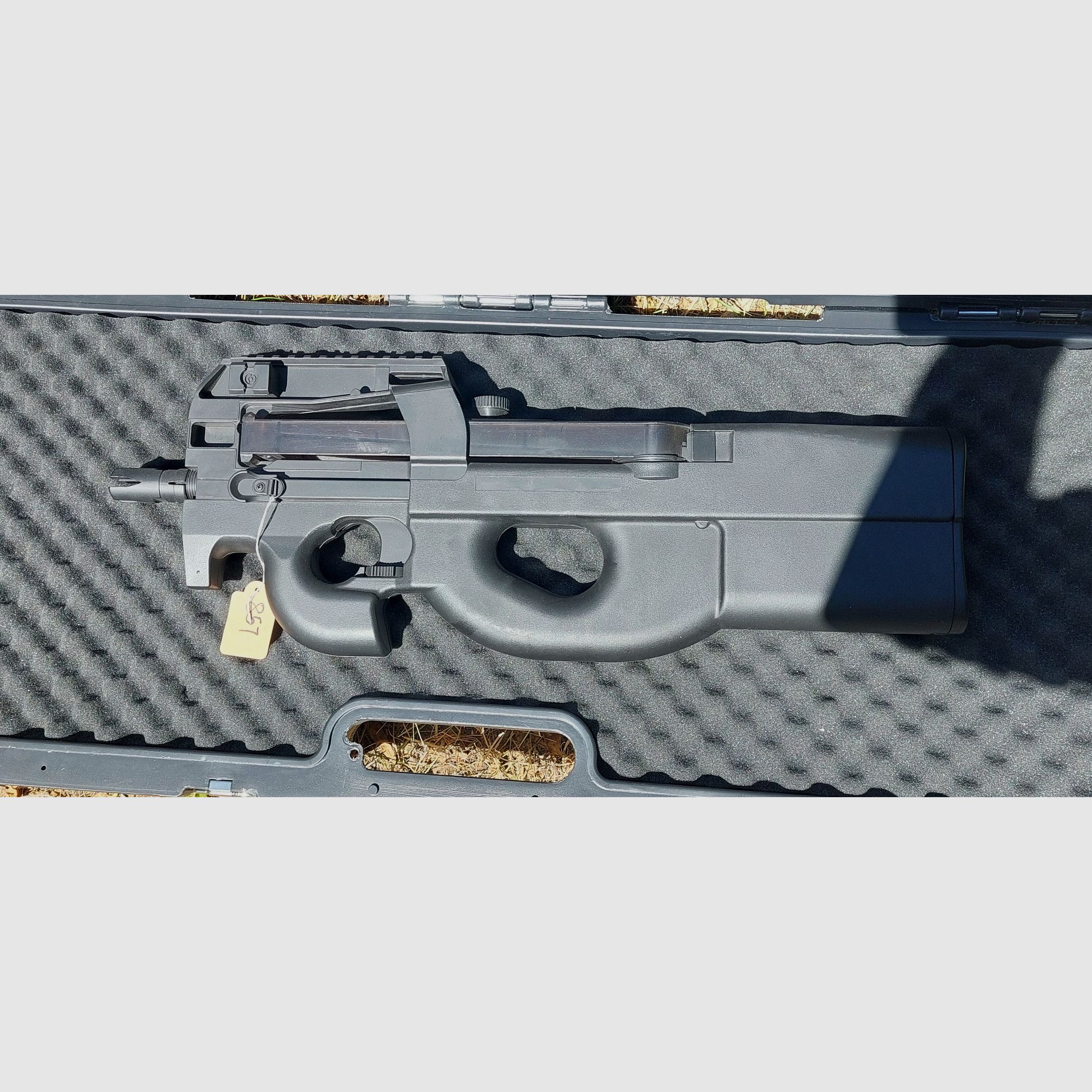 Deko Gewehr FN P90 