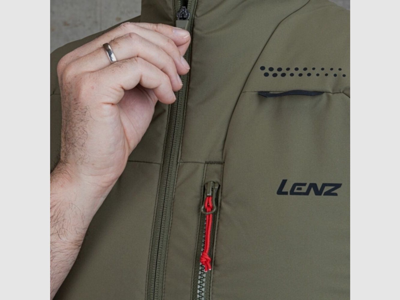 Lenz Heizweste 3.0 Unisex mit HEAT PADS Farbe Oliv - Größe XL (Damen) / M (Herren), Bild 5 von 5