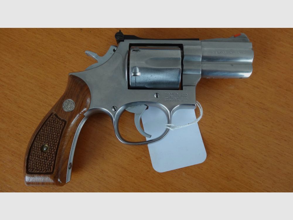 REVOLVER: M​OD. 686-1- 2,5" LAUFLÄNGE REVOLVER: M​OD. 686-1