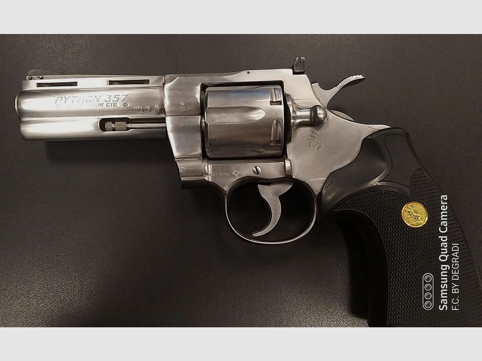 COLT PYTHON CALIBRO 357 MAGNUM, immagine 2 di 4