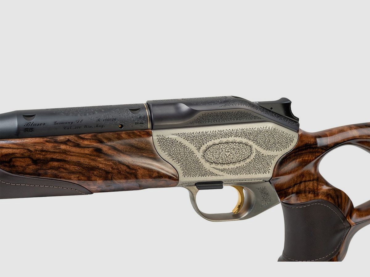 Blaser R8 Success Leather "Scroll with Rose Bouquet II" ein Original aus dem Blaser Custom Shop - .300 Win. Mag.