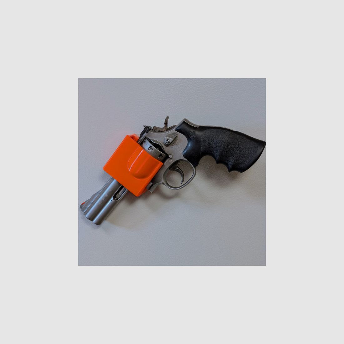 Magnetisches Blockholster für Revolver und baugleiche für Waffenschrank - Zubehör für den Waffenschrank