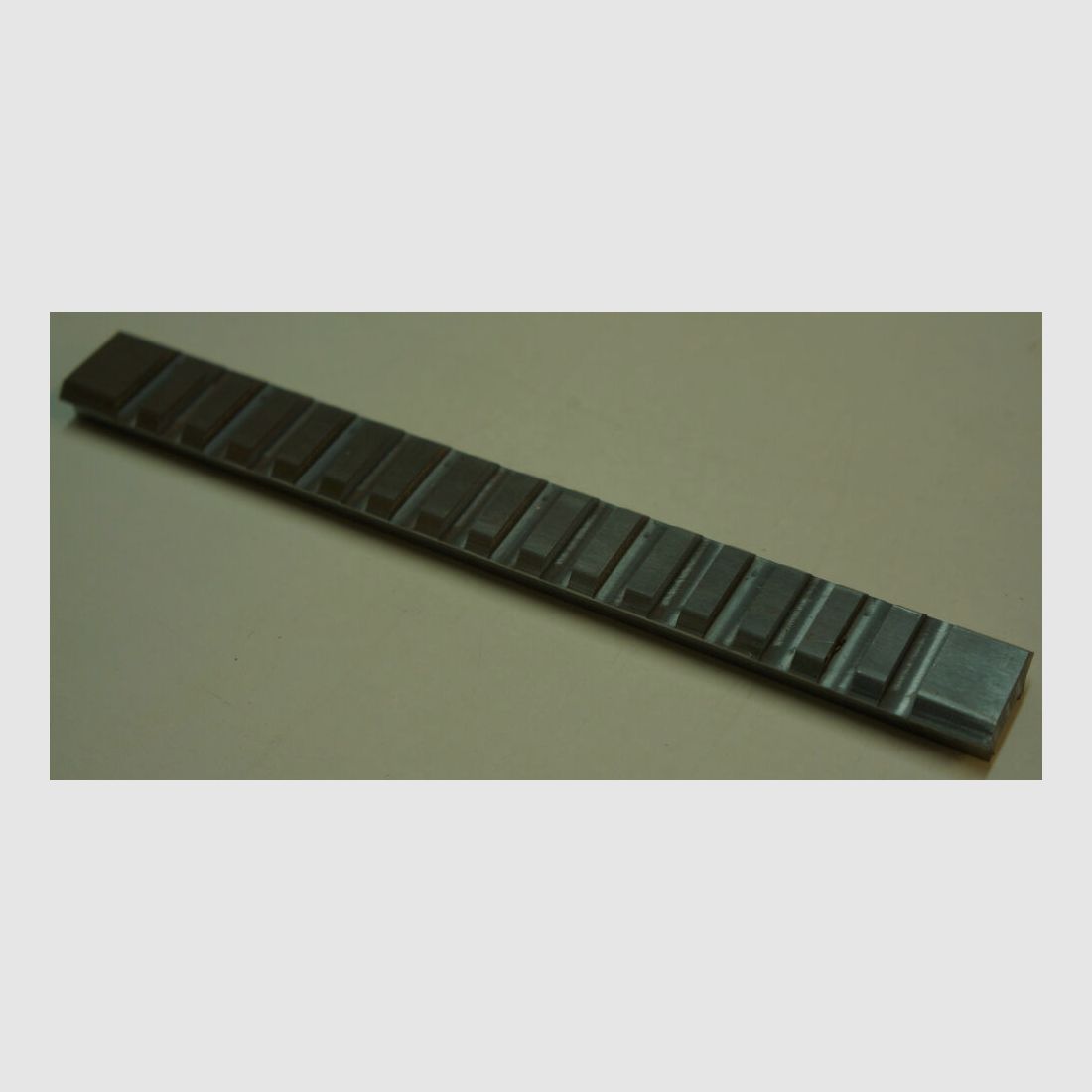 Swabian Arms GmbH SAR M41 Picatinny rail 180mm long, blank with cutout suitable for MP5, G3, HK33, image 1 of 3