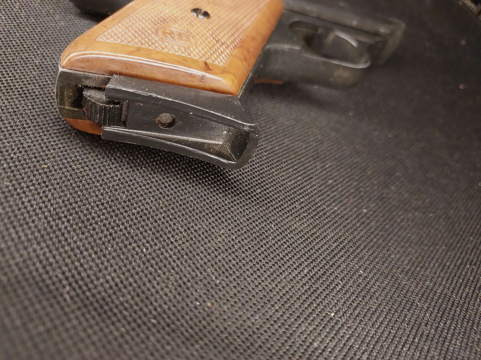 Röhm RG8 (RG 8) Schreckschuss Pistole Kal. 8mm OVP (PTB 154) SELTEN!