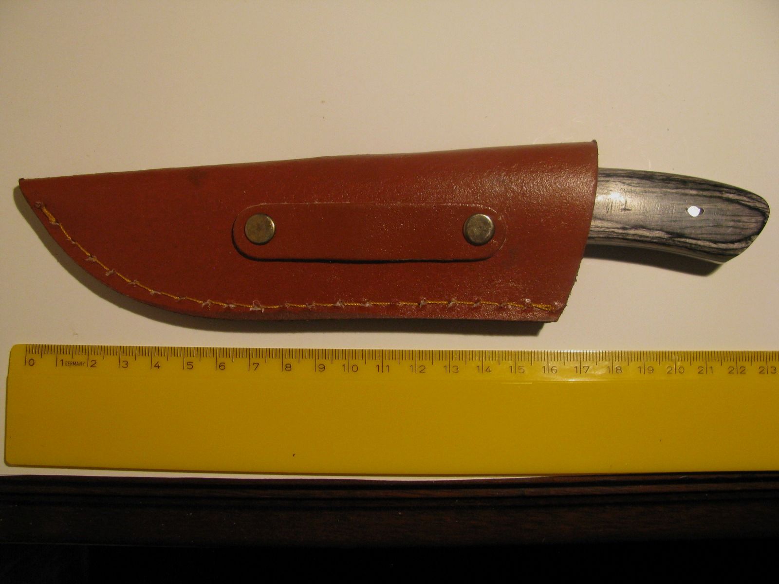 Haushaltsmesser, Campingmesser, Jagdmesser usw., grauer Holzgriff, Lederhülle