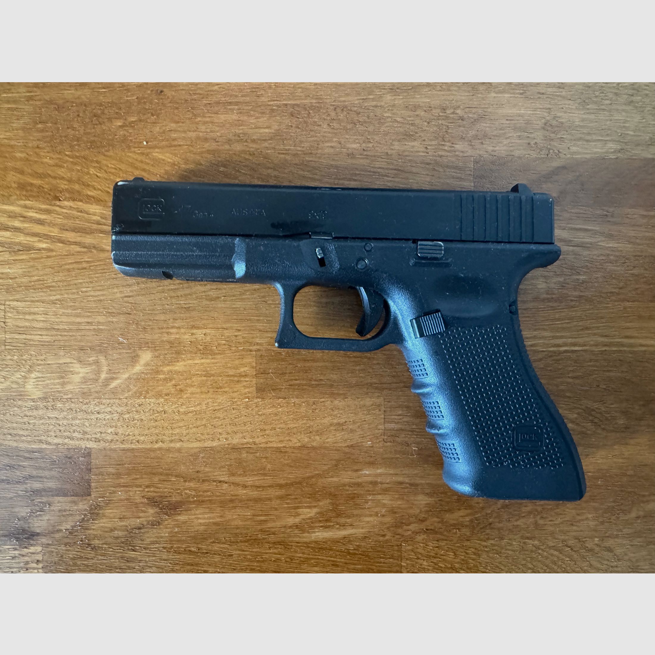 VFC Glock 17 GBB Gen 4 – Top Zustand – inkl. 3 Magazine & OVP 