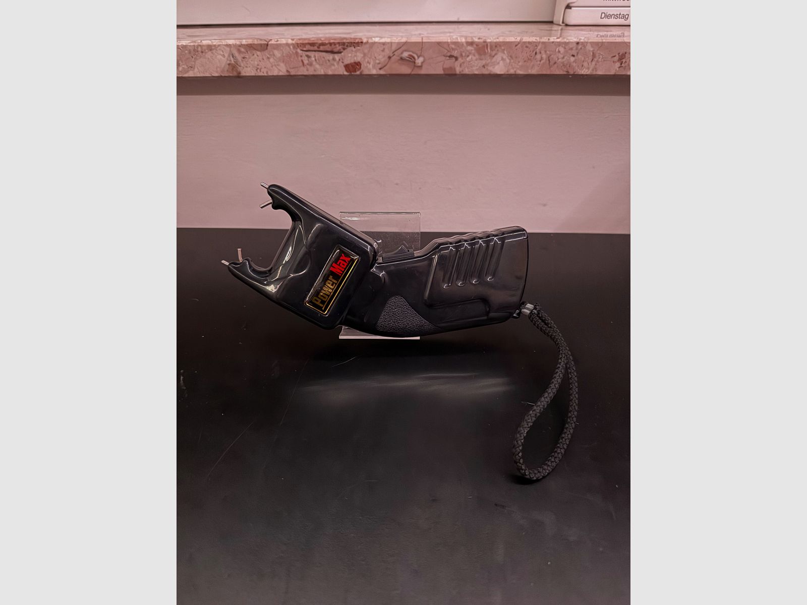 Elektroschocker Power Max 500.000 Volt mit PTB Prüfzeichen (Schwarz) (Neu), Bild 2 von 3