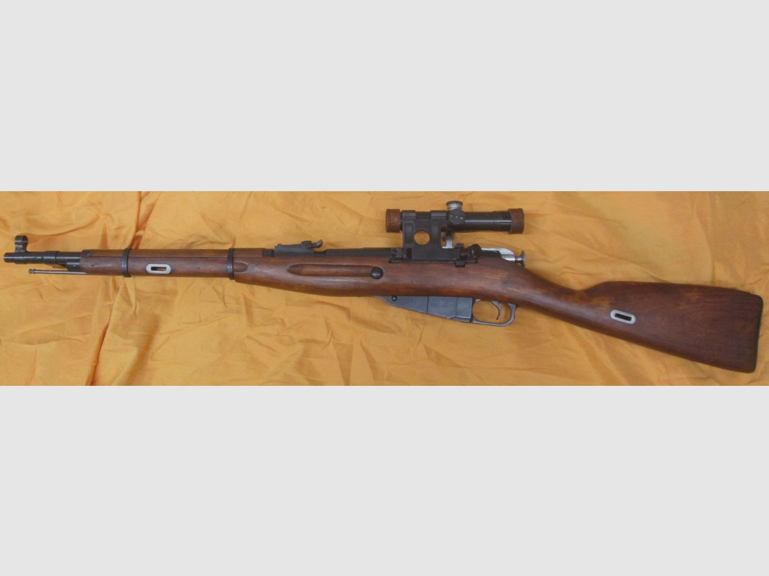 Mosin Nagant M44 mit Bajonett und originalem Zielfernrohr