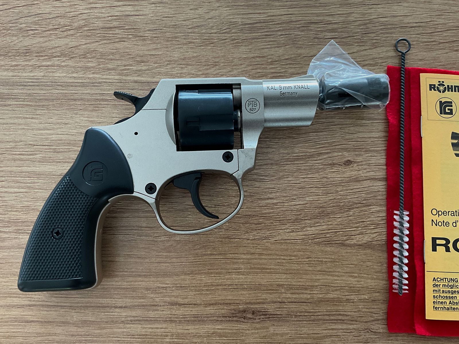 Signal revolver RG 59 Le Petit 9mm